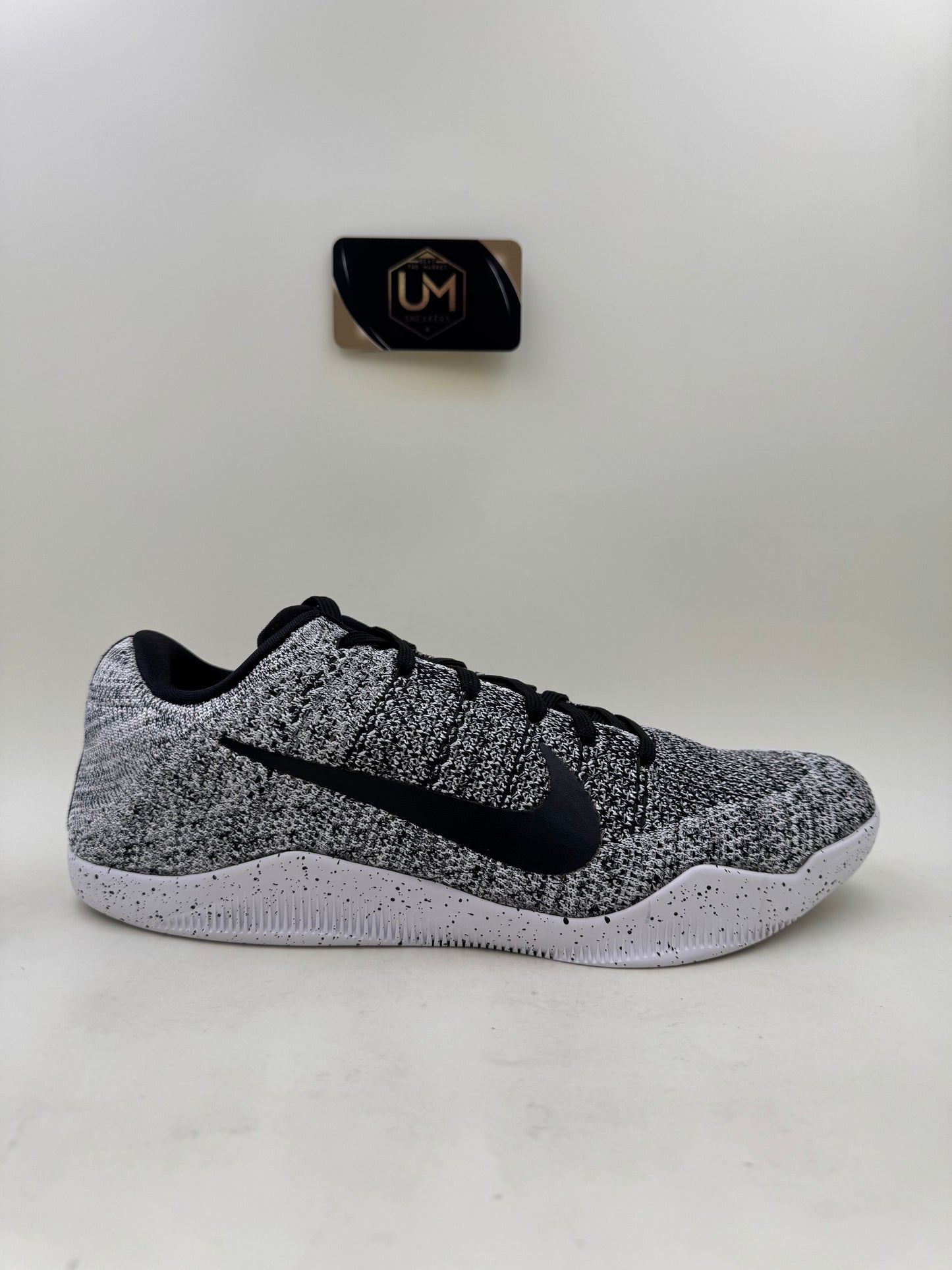 Kobe 11 Elite Low ‘Oreo’ | Size 10.5