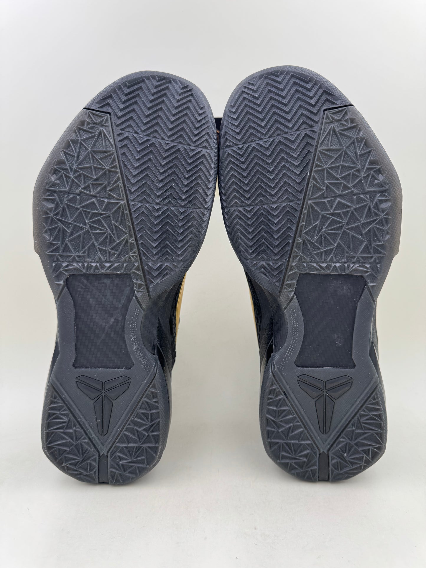 Kobe 7 System Elite ‘Away’ | Size 10.5