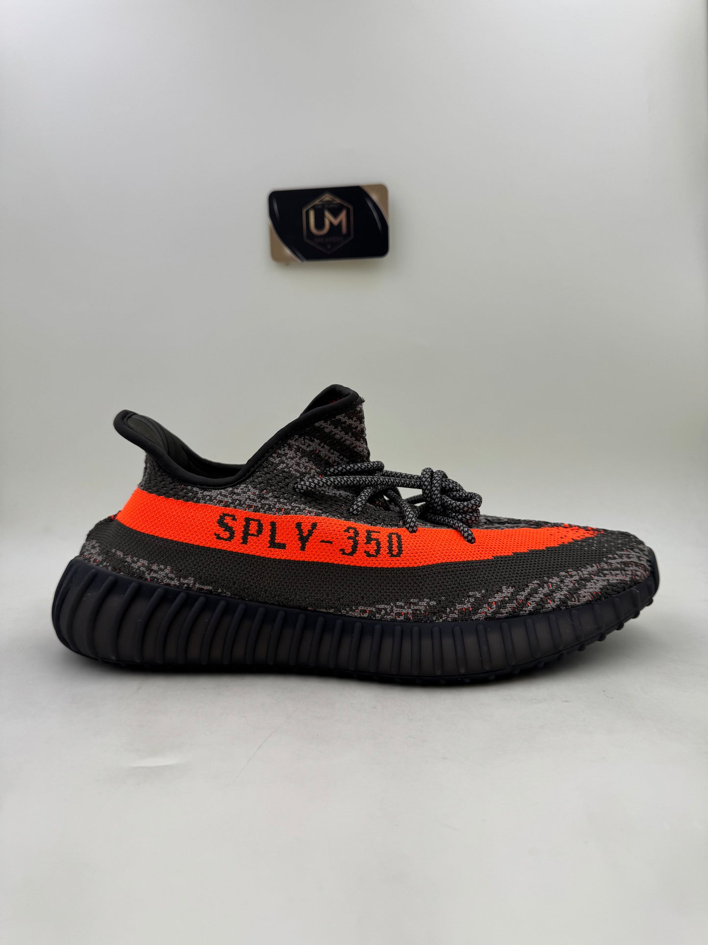 Yeezy 350 V2 ‘Beluga Carbon’ | Size 10