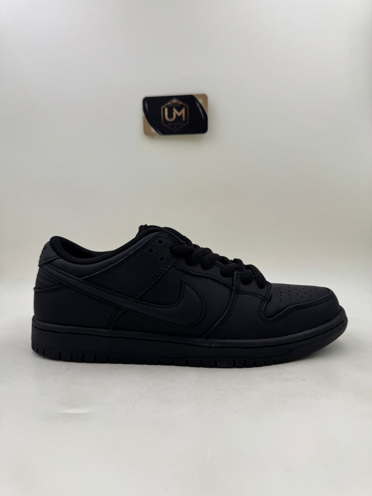 Nike Dunk Low Pro SB ‘Triple Black’