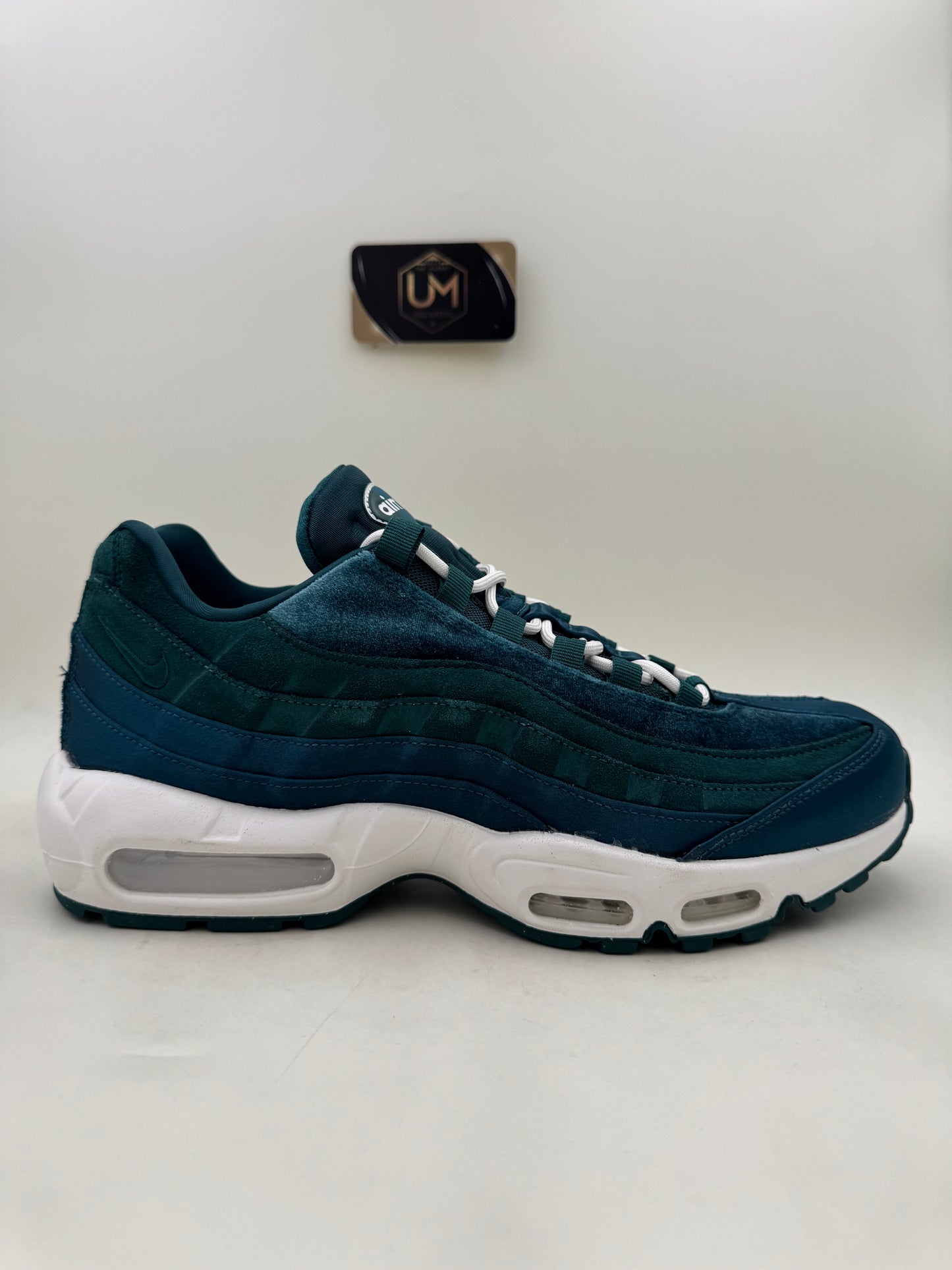 Nike Air Max 95 ‘Green Velvet’ | Size 11.5