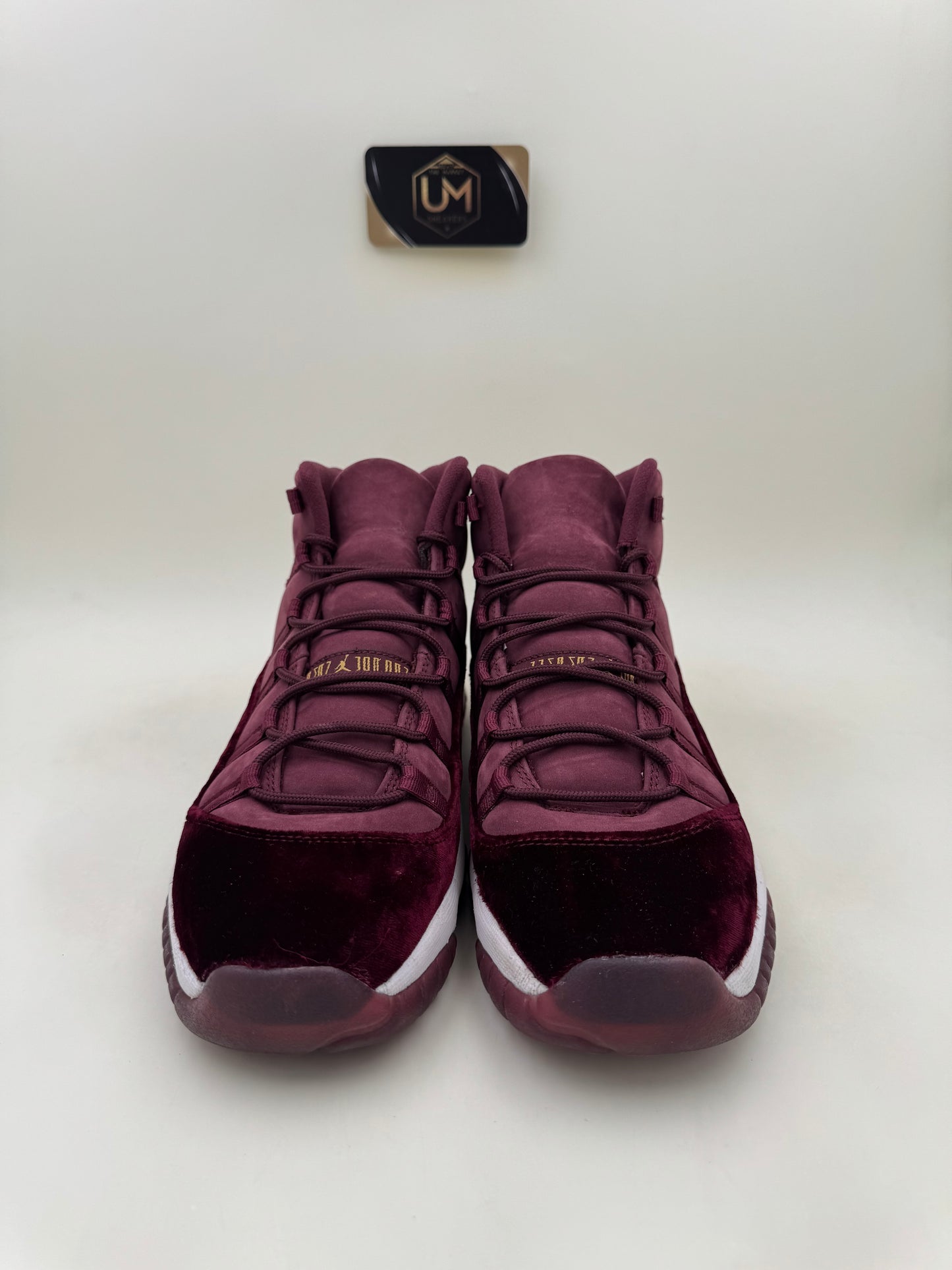 Jordan 11 Heiress ‘Velvet’ | Size 9