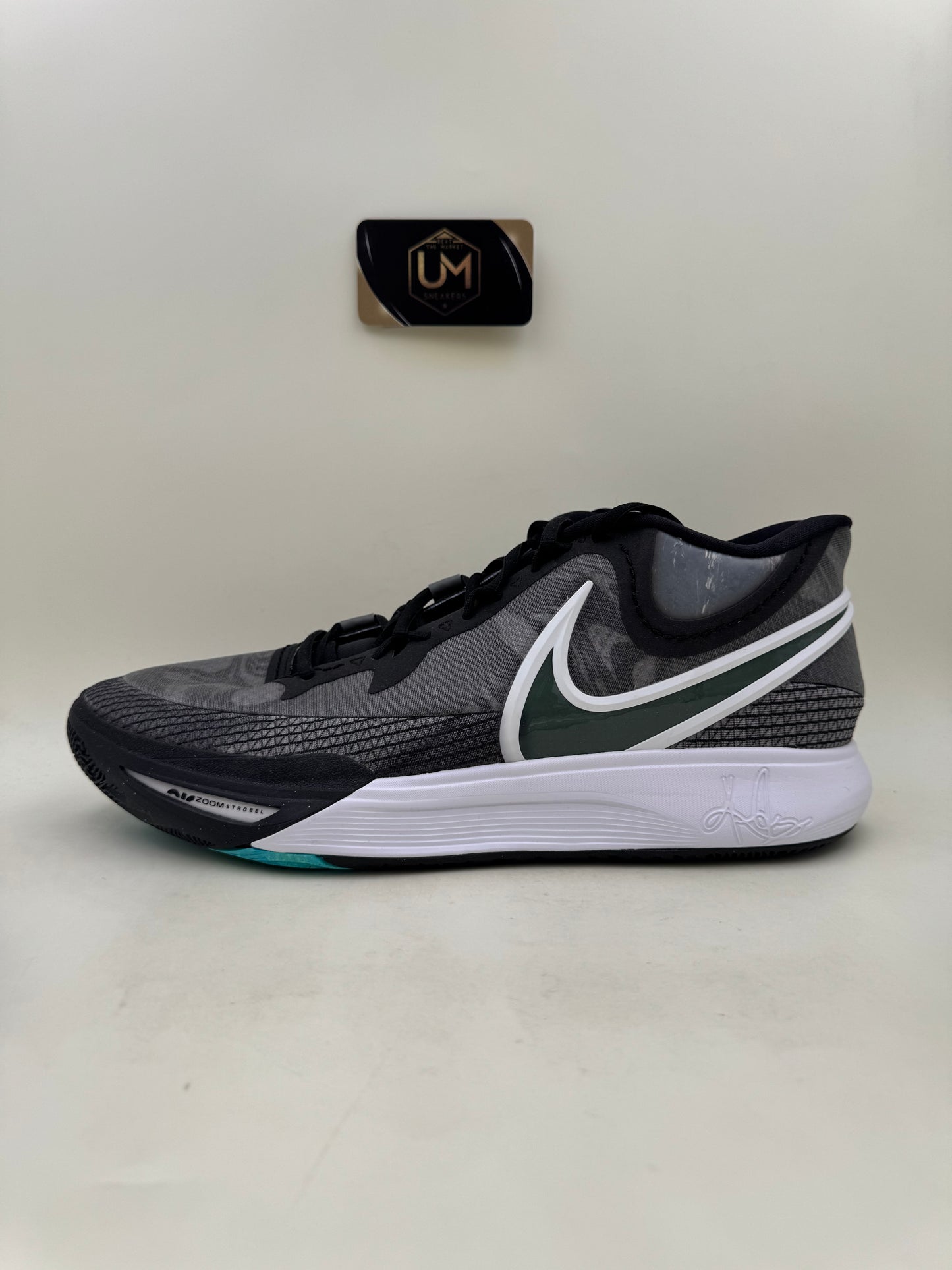 Nike Kyrie 8 'Orca' | Size 15
