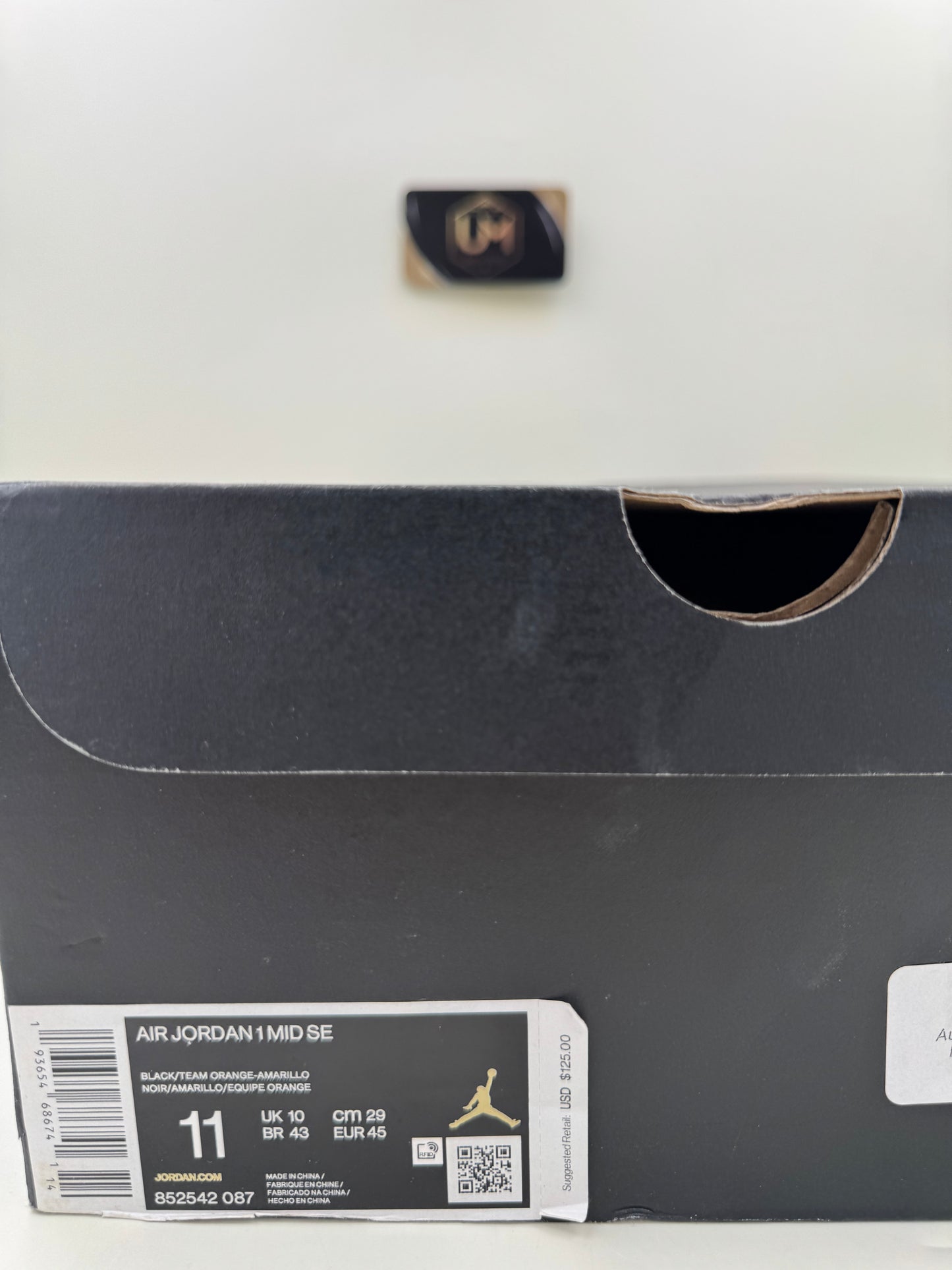 Jordan 1 Mid SE ‘Amarillo’ | Size 11