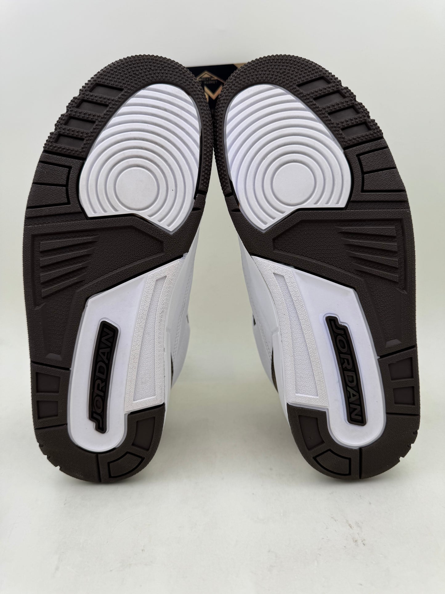 Jordan 3 ‘Mocha’ 2018 | Size 7