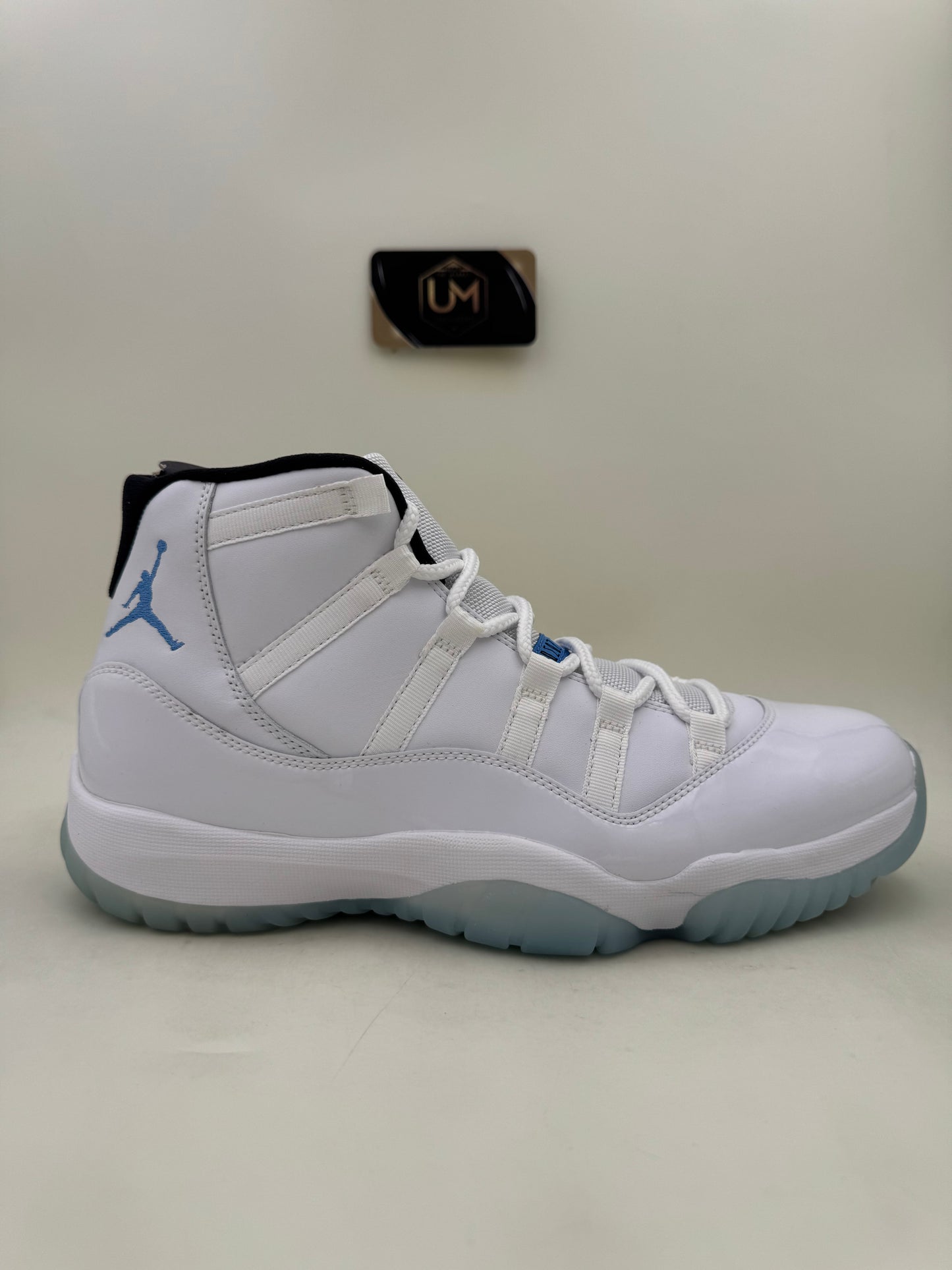 Jordan 11 ‘Legend Blue’ 2014 | Size 10