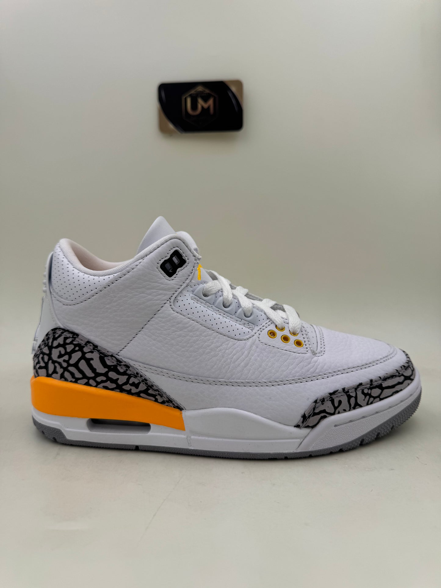 Jordan 3 'Laser Orange' | Size 4.5Y