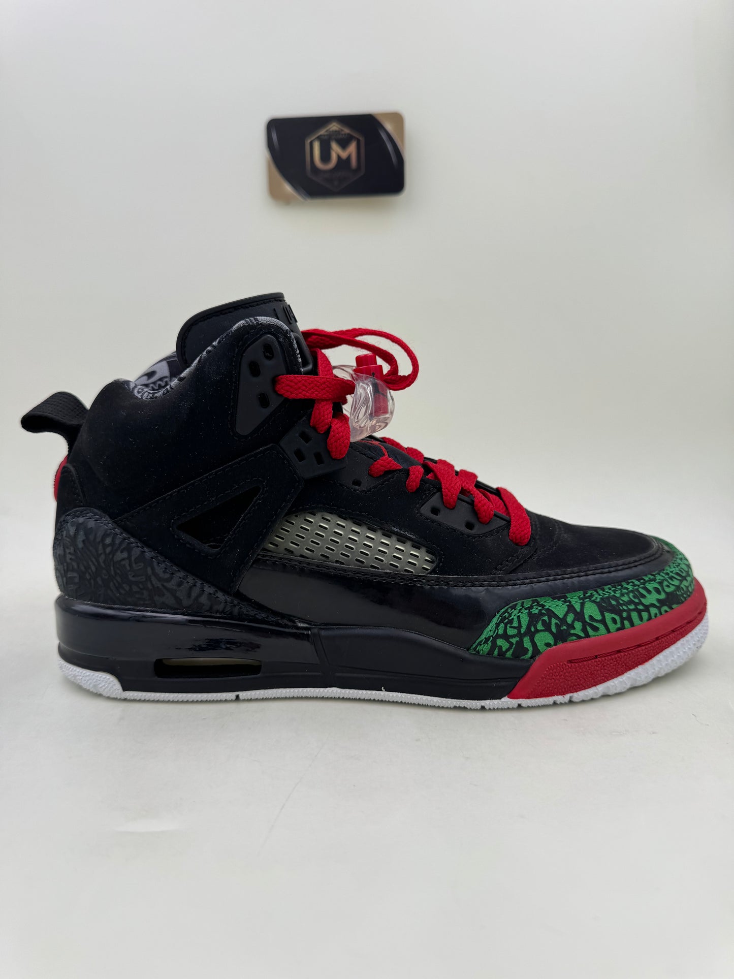 Jordan Spizike ‘Black Varsity Red’ 2017 | Size 6.5Y