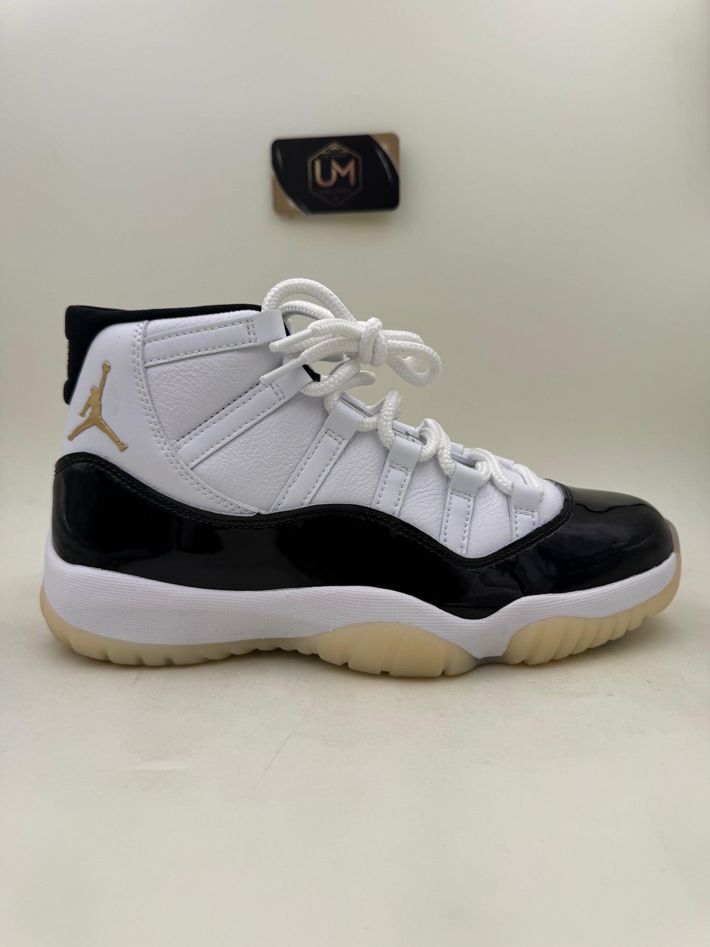 Jordan 11 ‘Gratitude / Defining Moments’ | Size 9