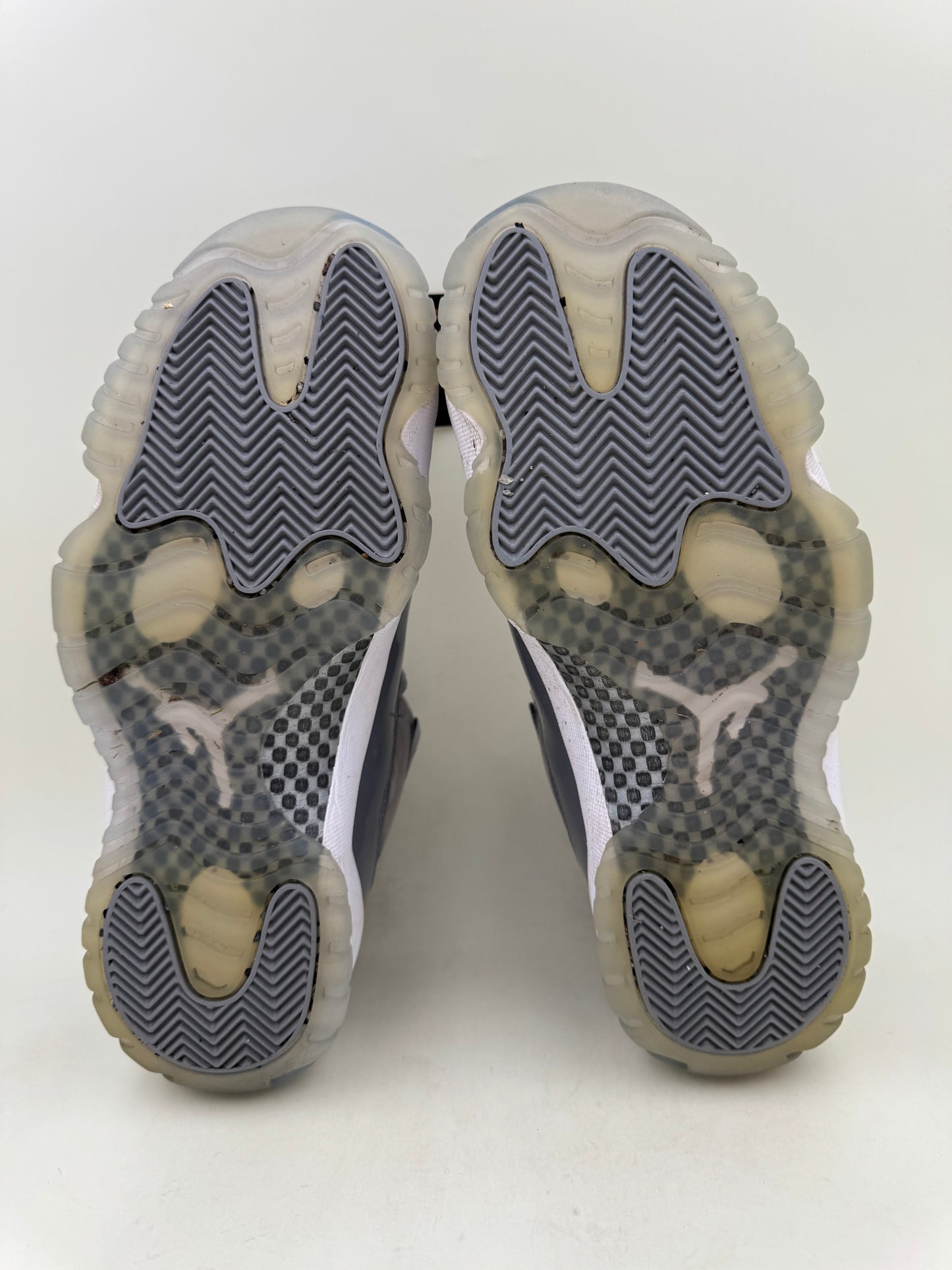 Jordan 11 Low 'Cool Grey' | Size 9