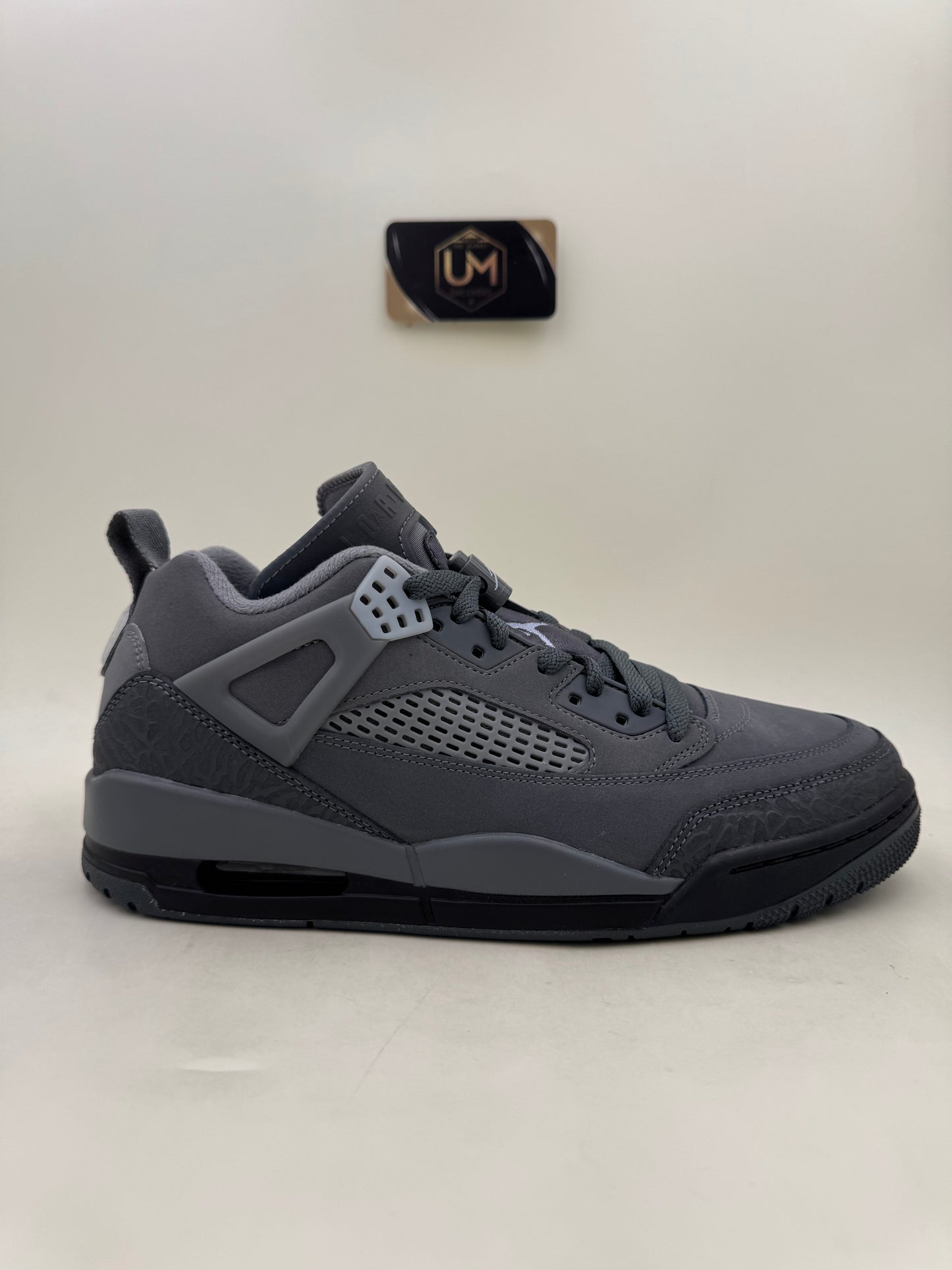 Jordan Spizike Low ‘Dark Grey Black’ | Size 9