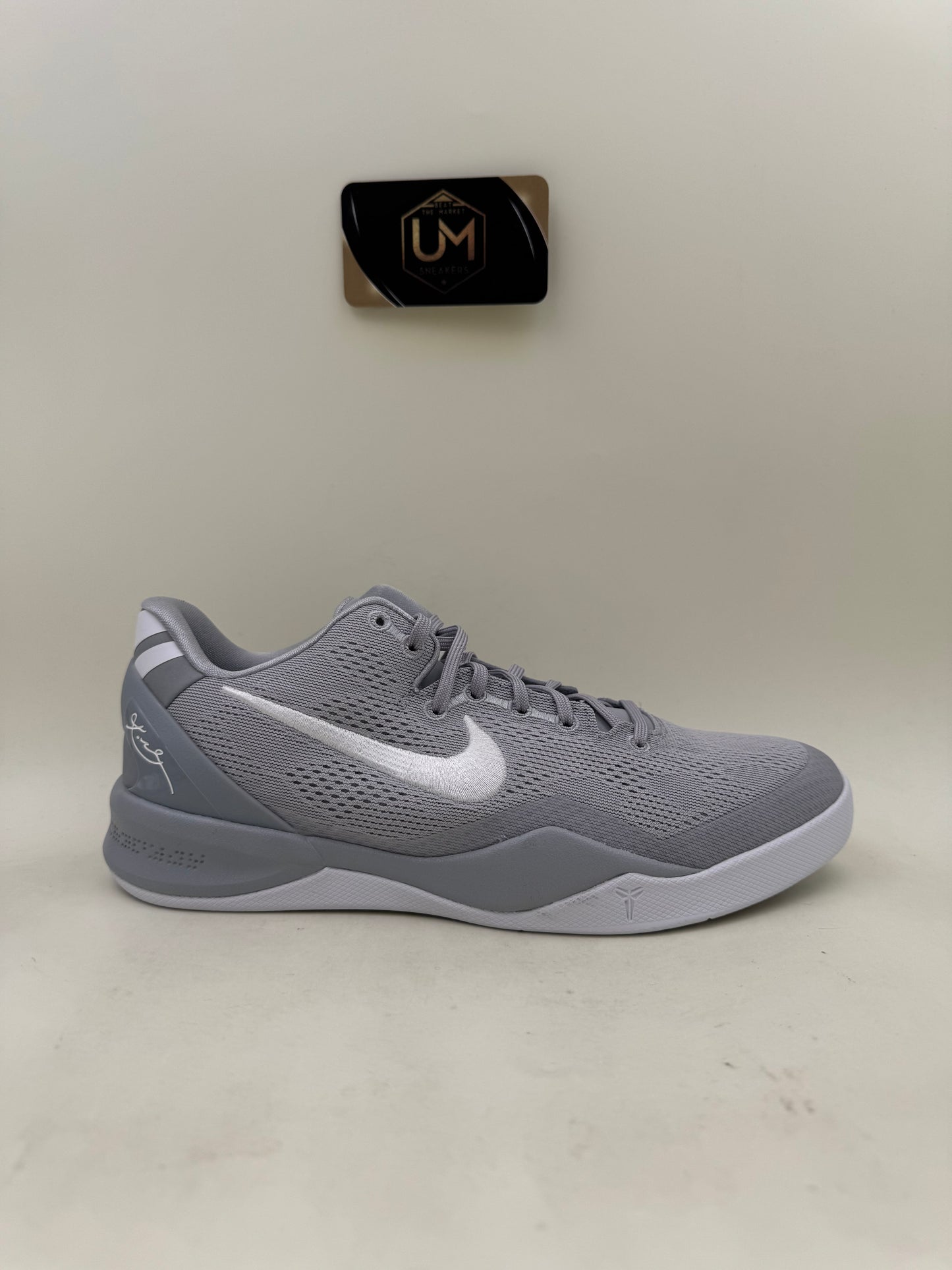 Nike 8 ‘Wolf Grey’ | Size 7Y