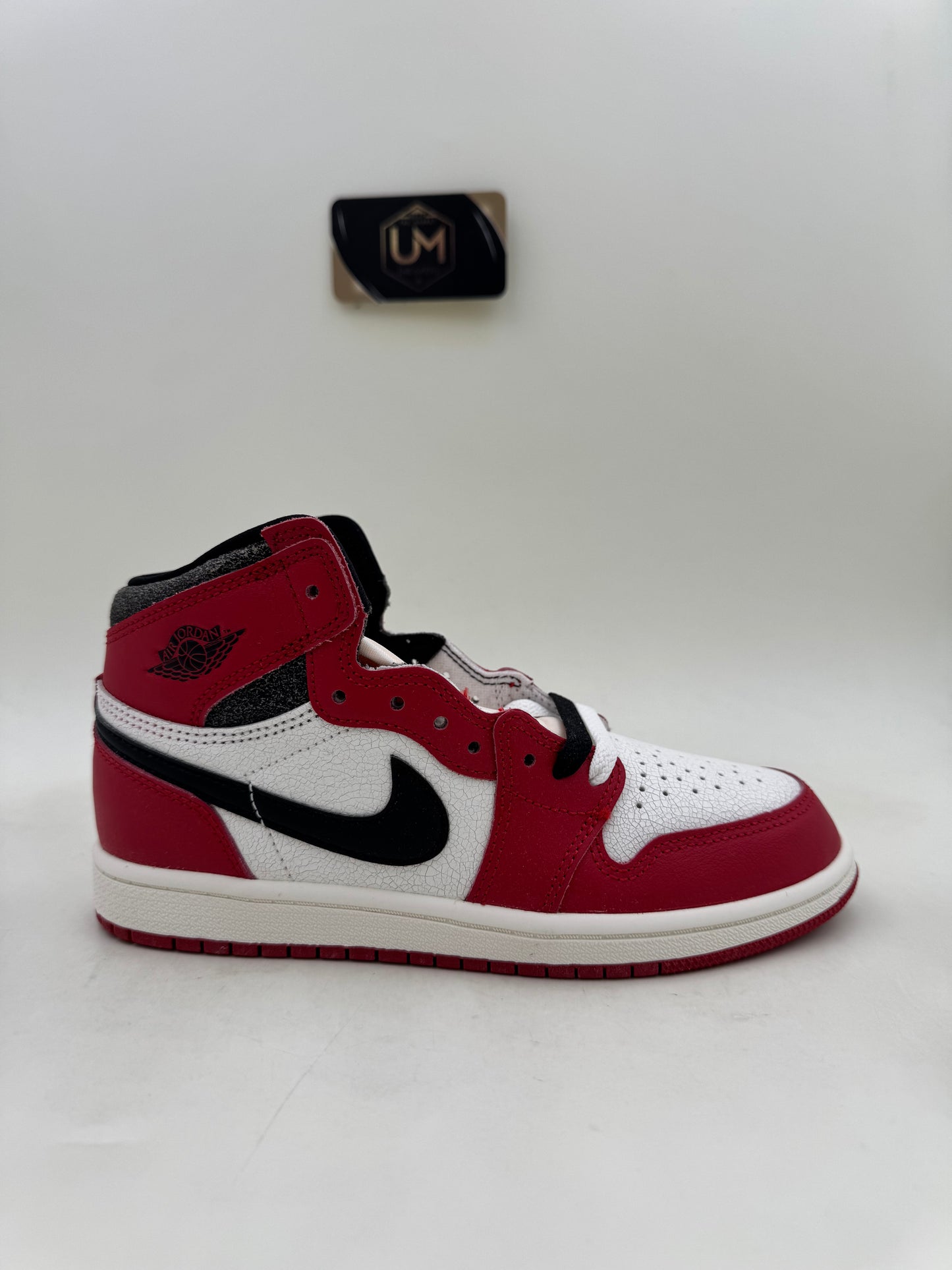 Jordan 1 High ‘Chicago Lost & Found’ | Size 2.5Y
