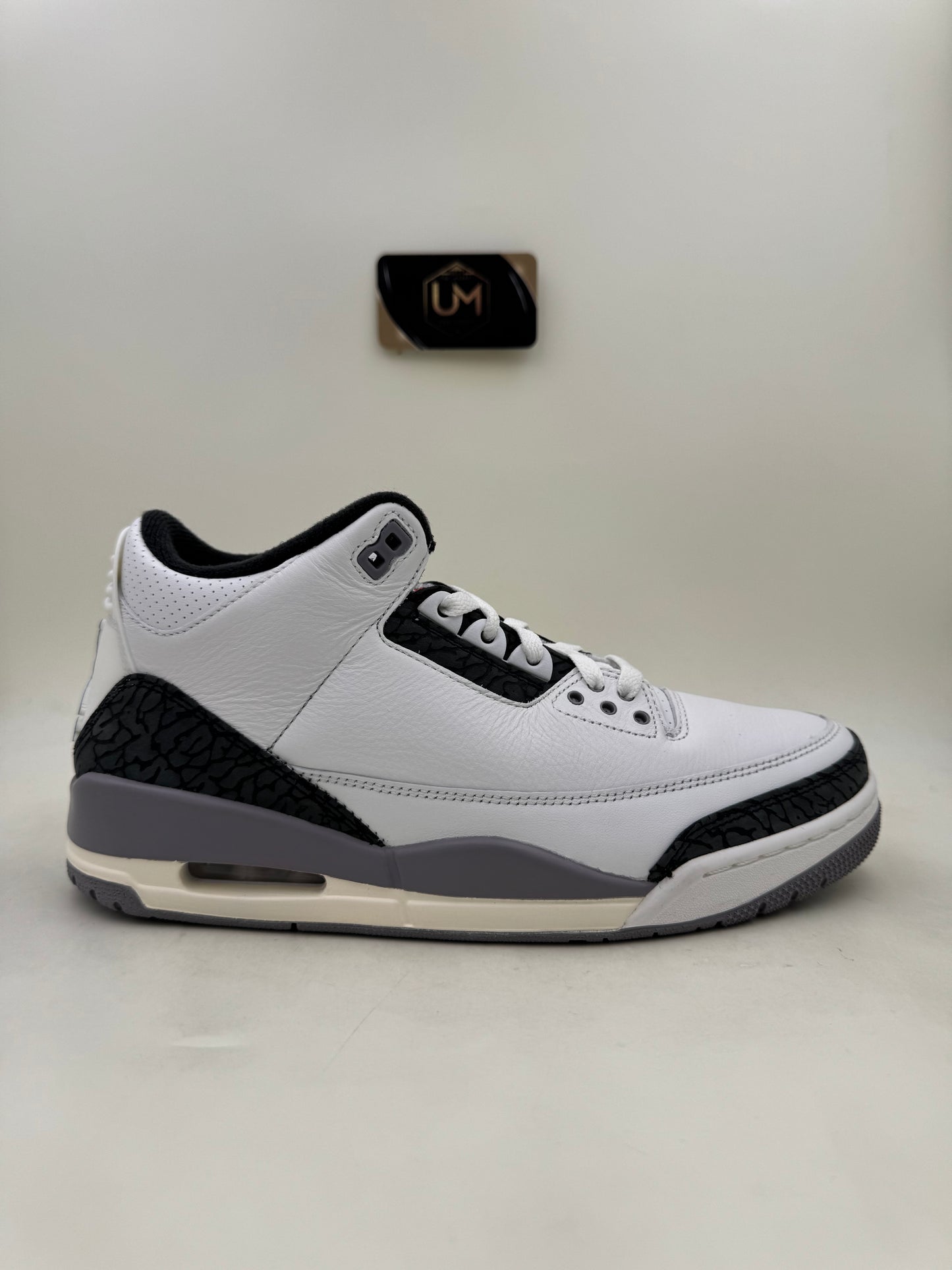 Jordan 3 ‘Cement Grey’ | Size 9