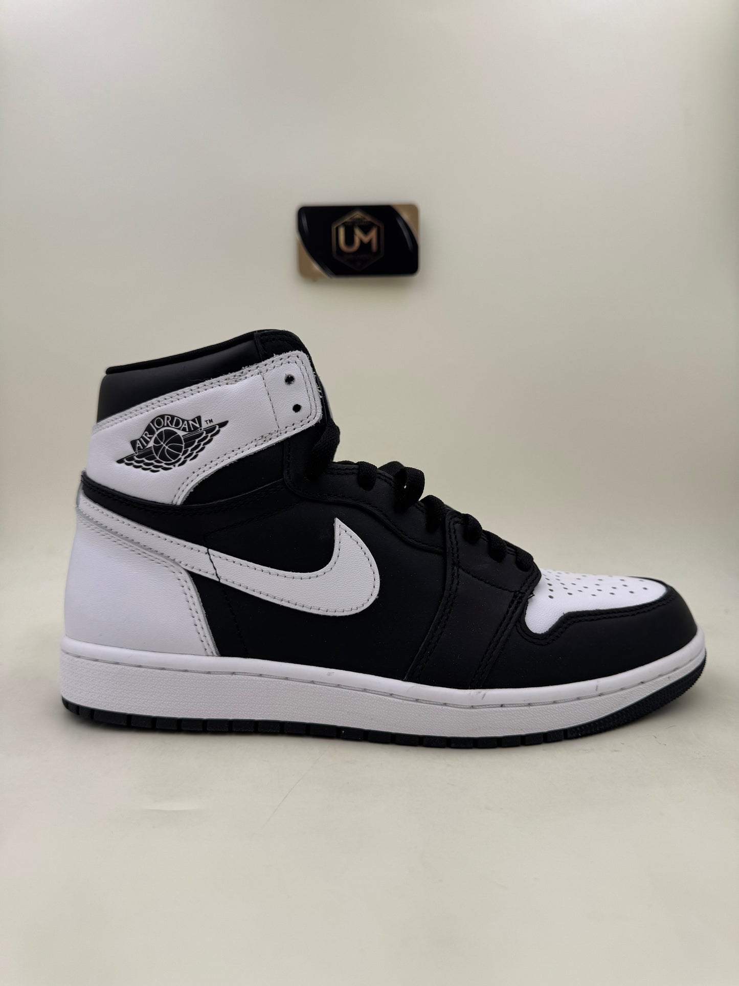 Jordan 1 High ‘Black White 2.0’ | Size 9