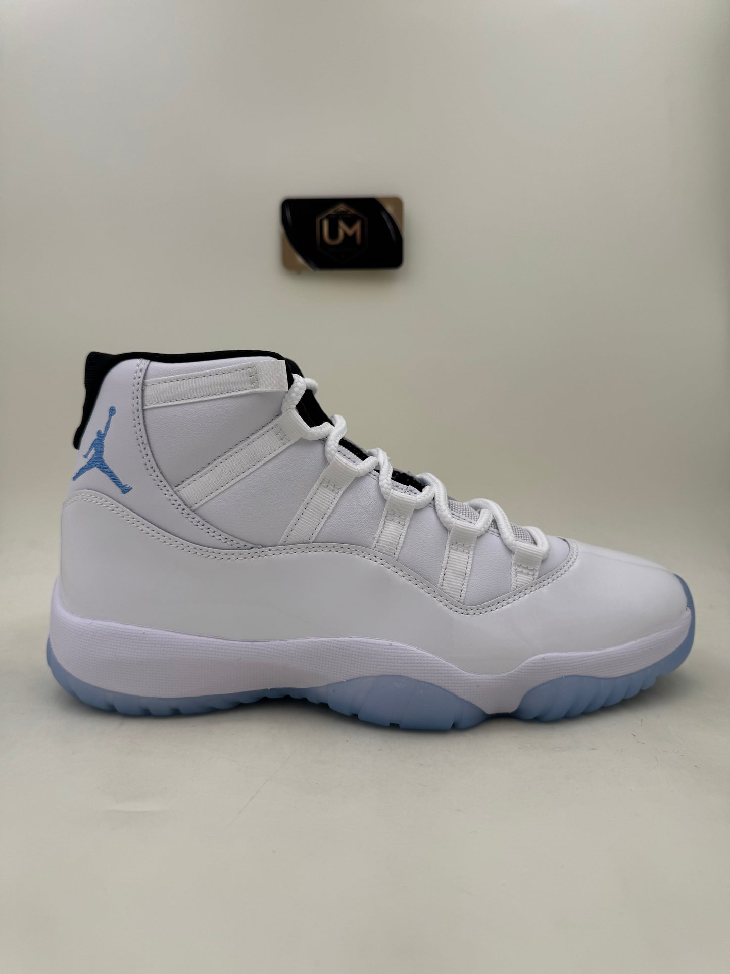 Jordan 11 ‘Legend Blue / Columbia’ 2025 | Size 9