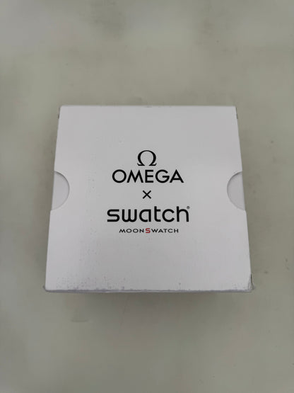 Swatch x Omega Bioceramic Mission To Eathphase Moonshine Gold ‘Cold Moon’