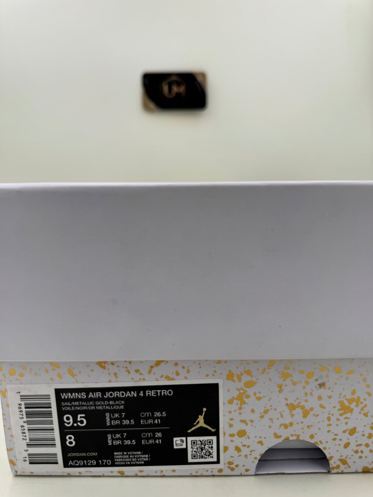Jordan 4 ‘Metallic Gold’ | Size 9.5W