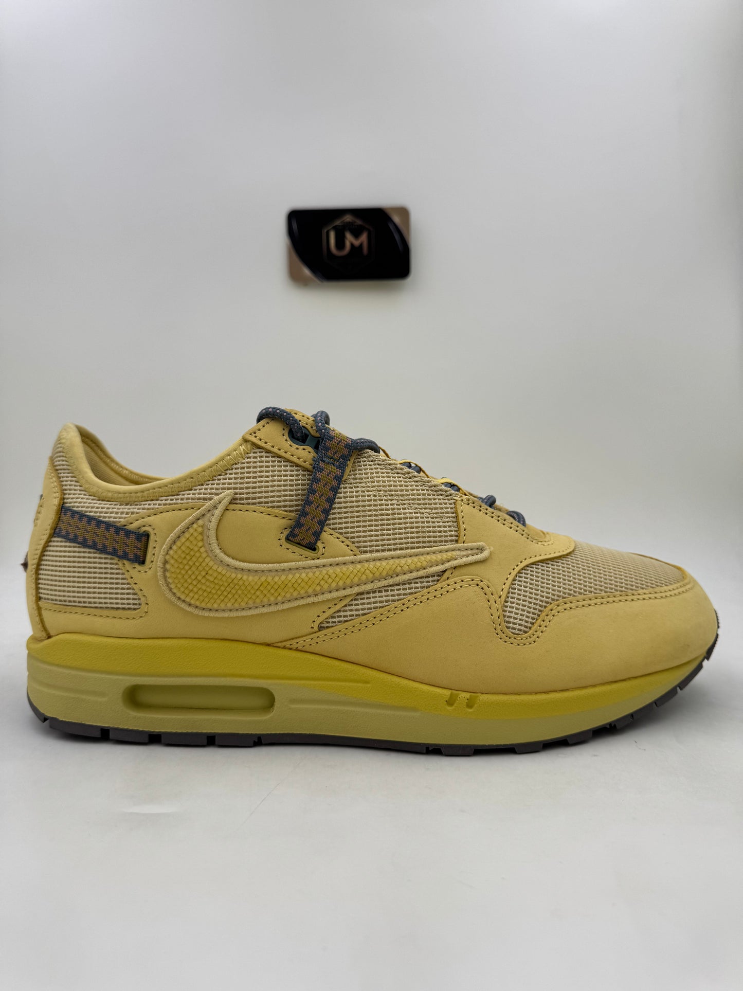 Travis Scott x Nike Air Max 1 ‘Saturn Gold’ | Size 11.5