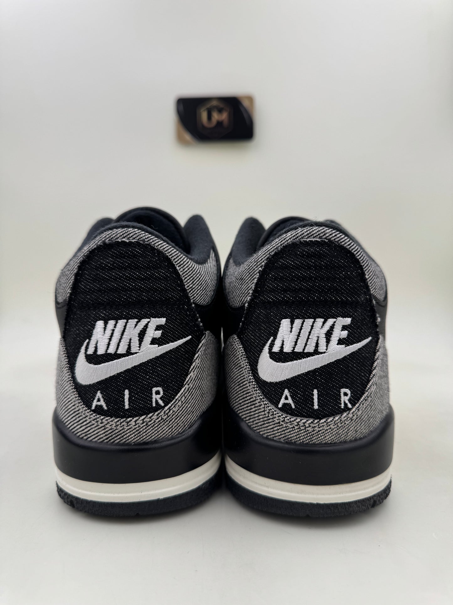 Levi’s x Jordan 3 SP ‘Black Denim’ | Size 7.5