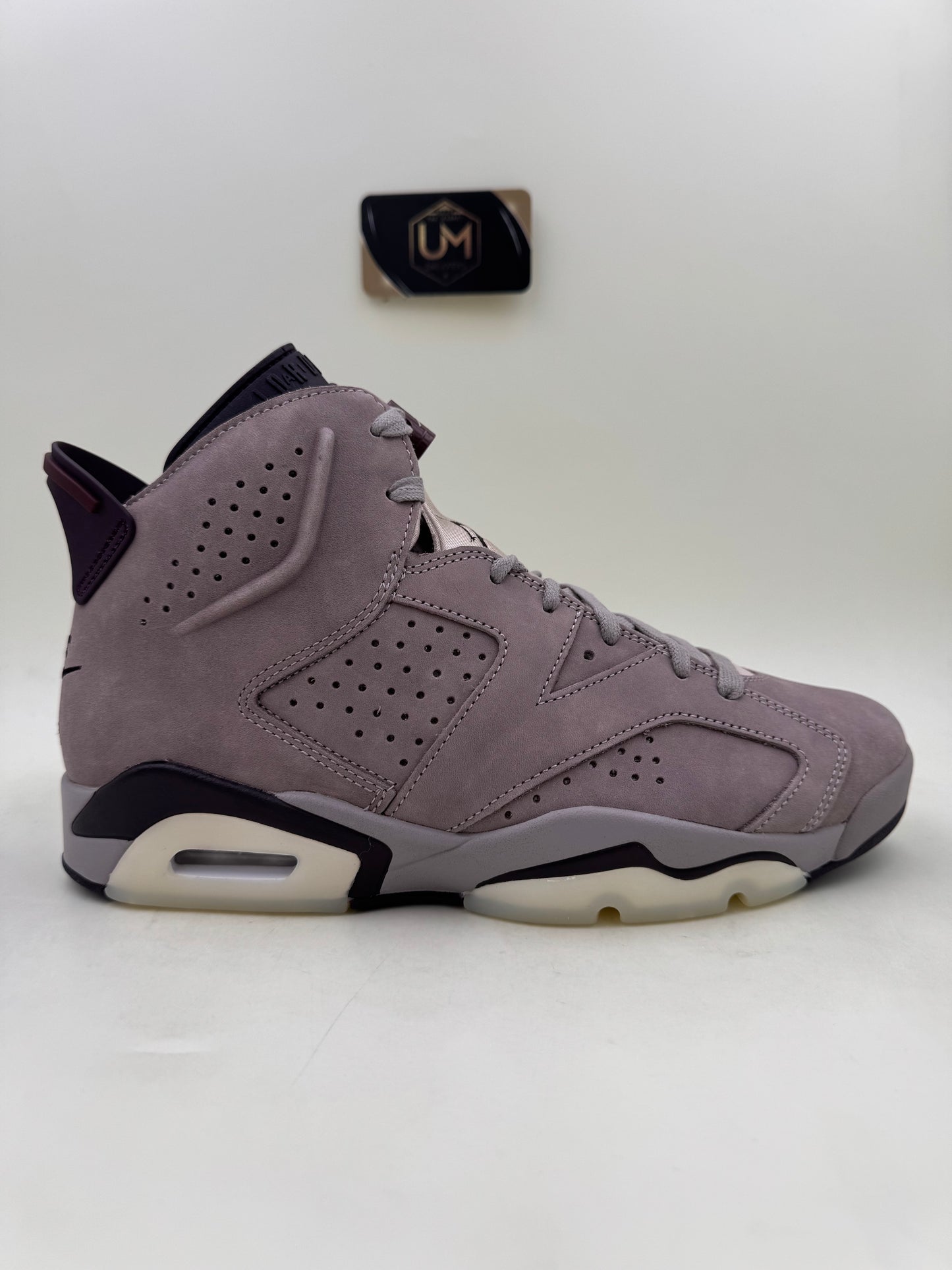 A Ma Maniére x Jordan 6 ‘Smoky Mauve’ | Size 9