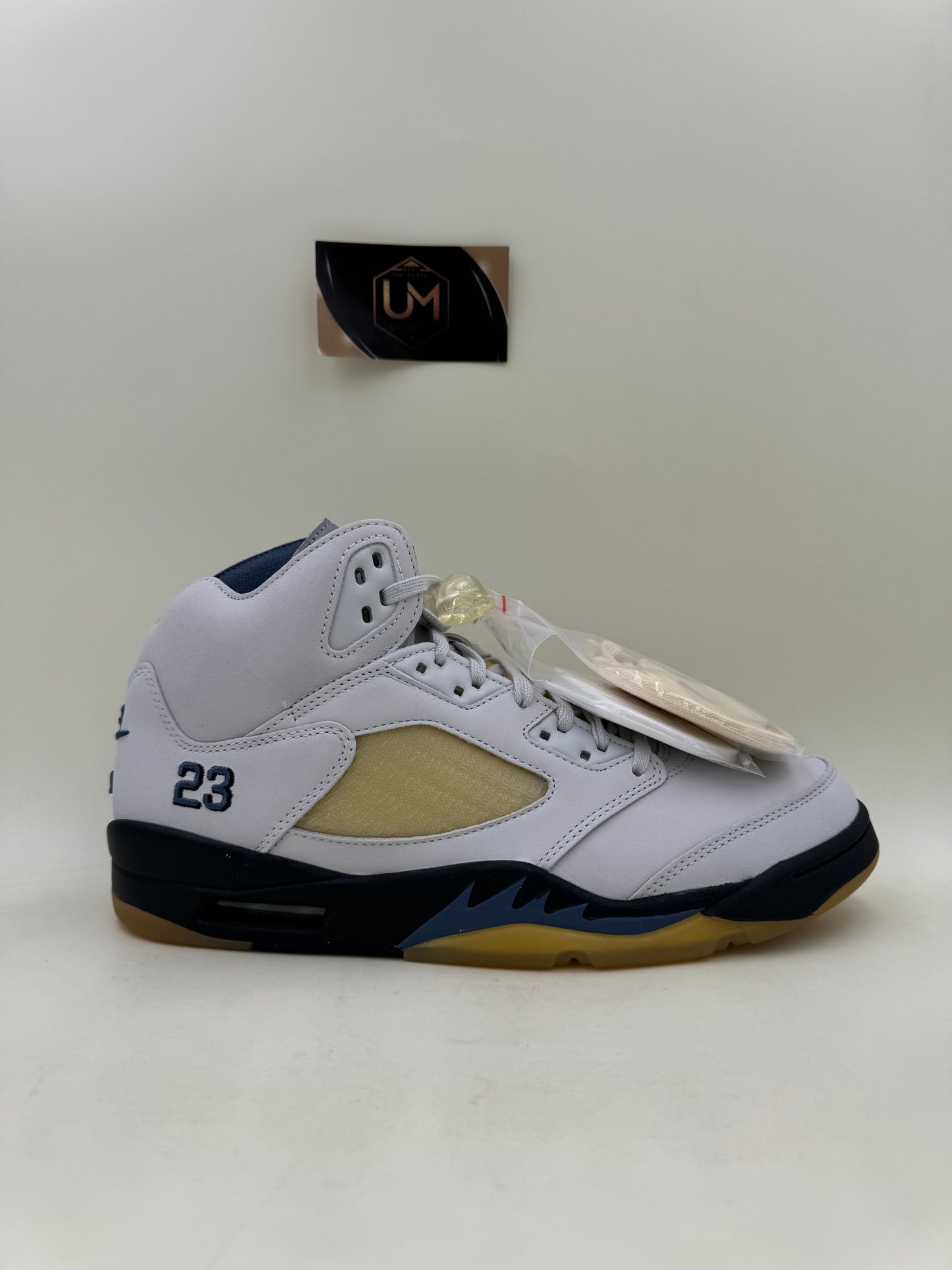 A Ma Maniére x Jordan 5 'Dawn' | Size 11