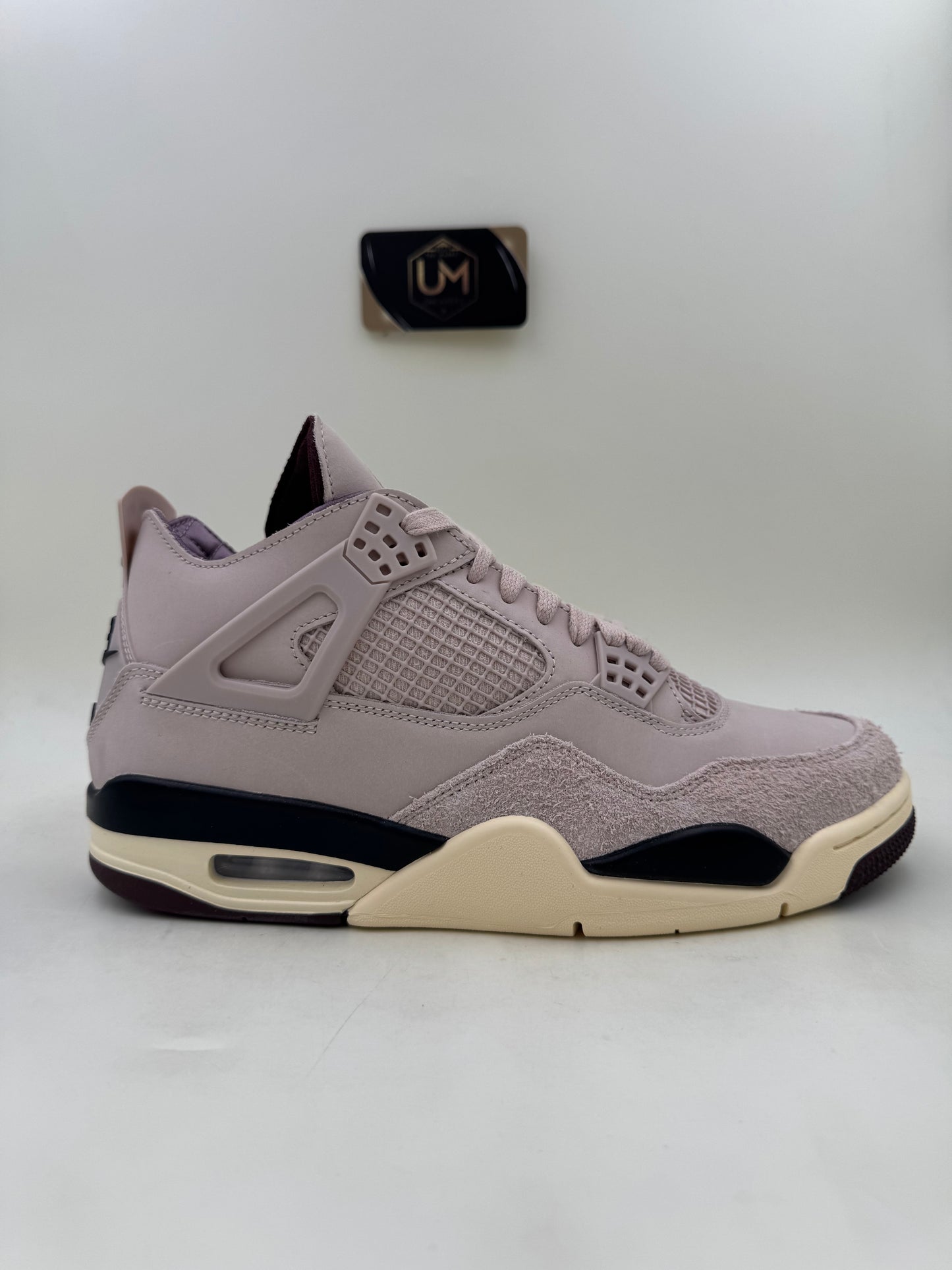 A Ma Maniére x Jordan 4 ‘While You Were Sleeping’ | Size 9.5
