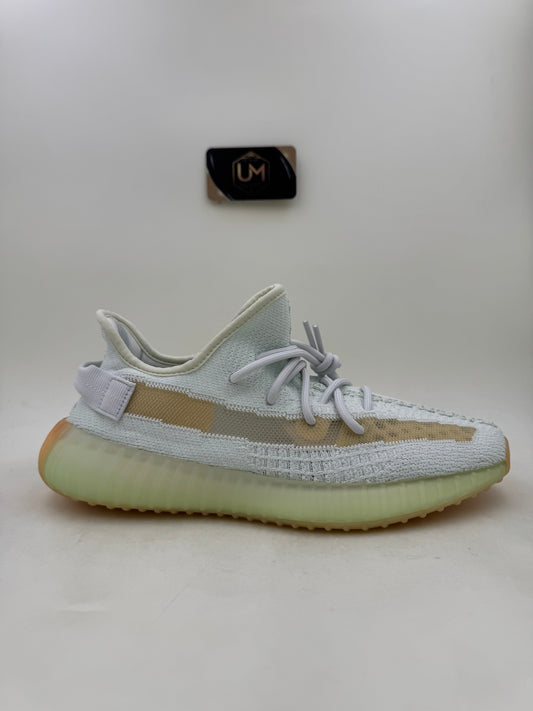 Yeezy 350 V2 ‘Hyperspace’ | Size 10.5