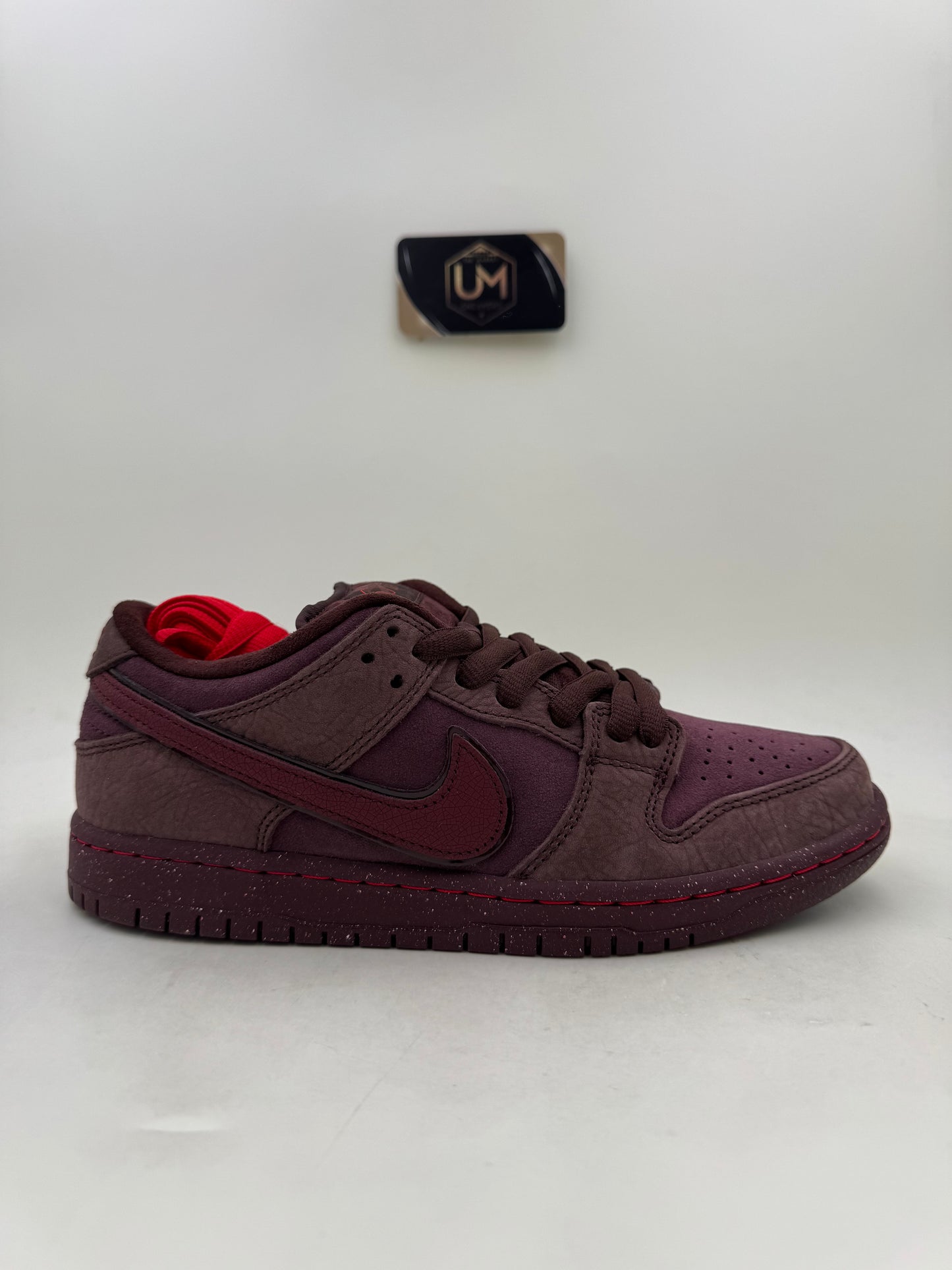 Nike Dunk Low Premium SB ‘City of Love Collection - Burgundy Crush’ | Size 4