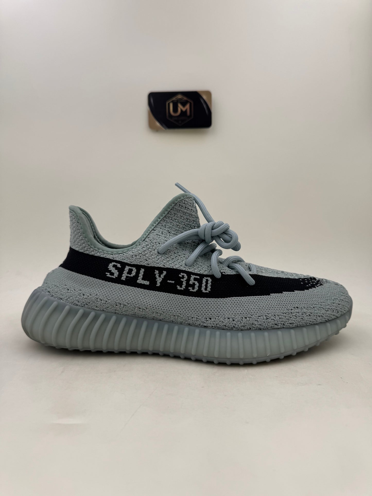 Yeezy 350 V2 ‘Salt’ | Size 8.5