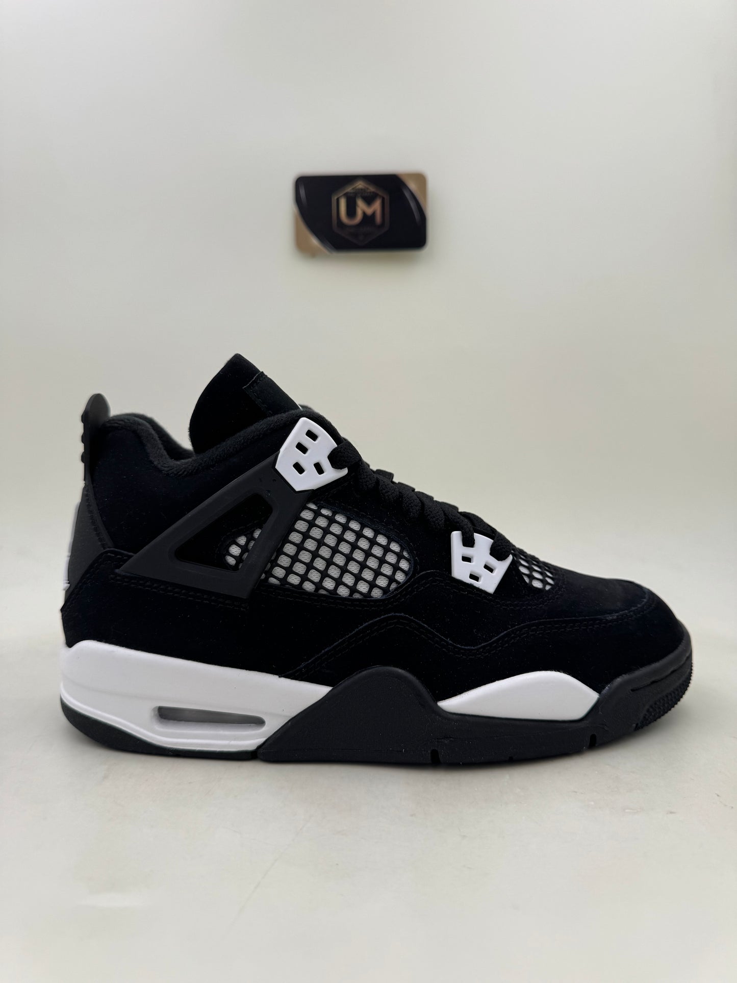 Jordan 4 ‘White Thunder’ | Size 5Y