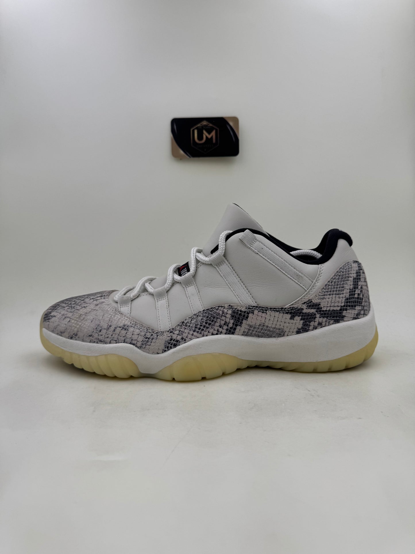Jordan 11 Low ‘Light Bone Snakeskin’ | Size 14