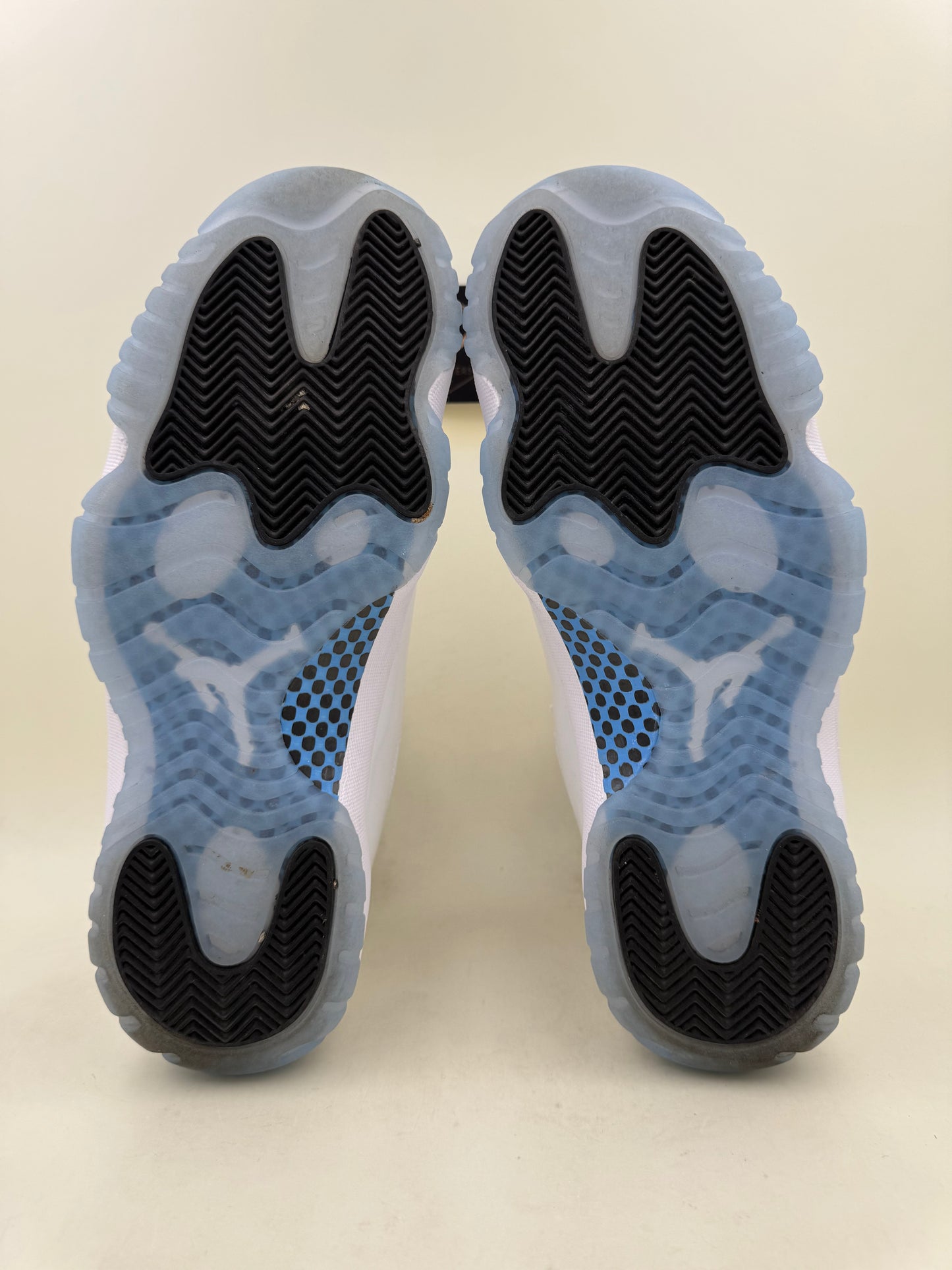 Jordan 11 ‘Legend Blue / Columbia’ 2024 | Size 10.5