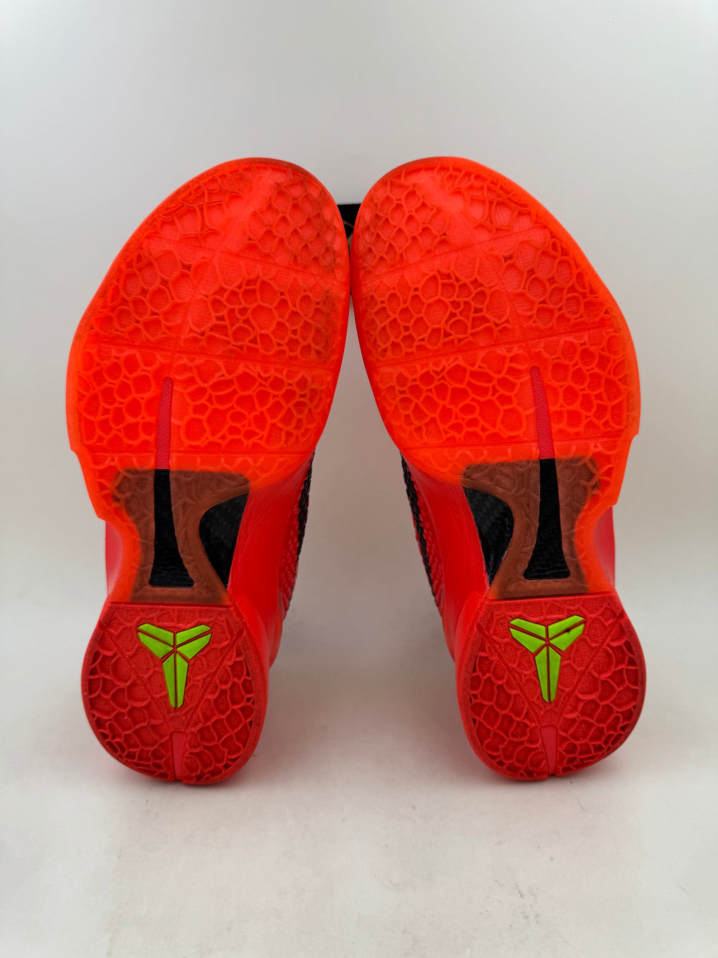 Nike Kobe 6 ‘Reverse Grinch’ | Size 10.5