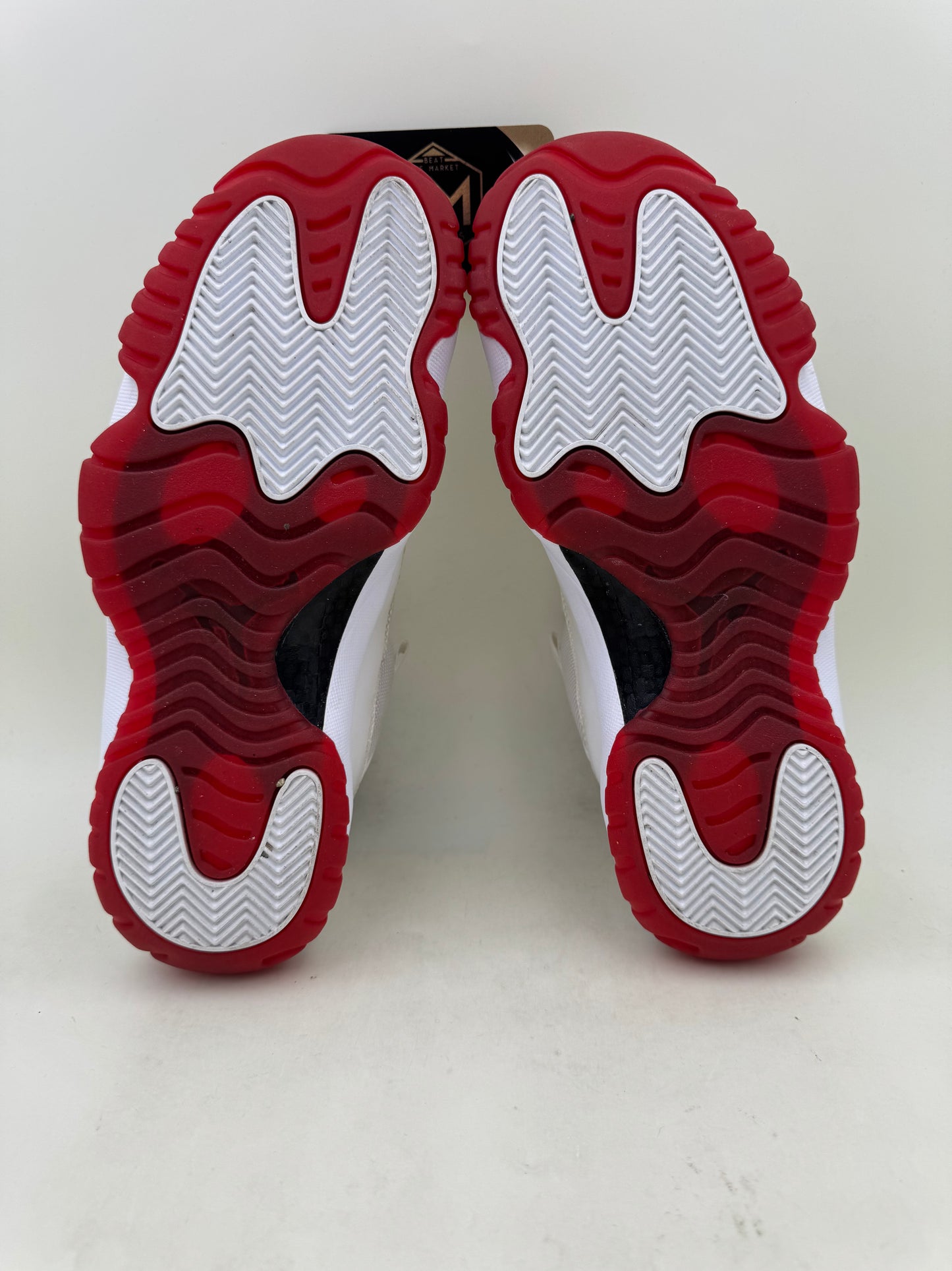 Jordan 11 Low ‘Cherry Bottom’ | Size 8