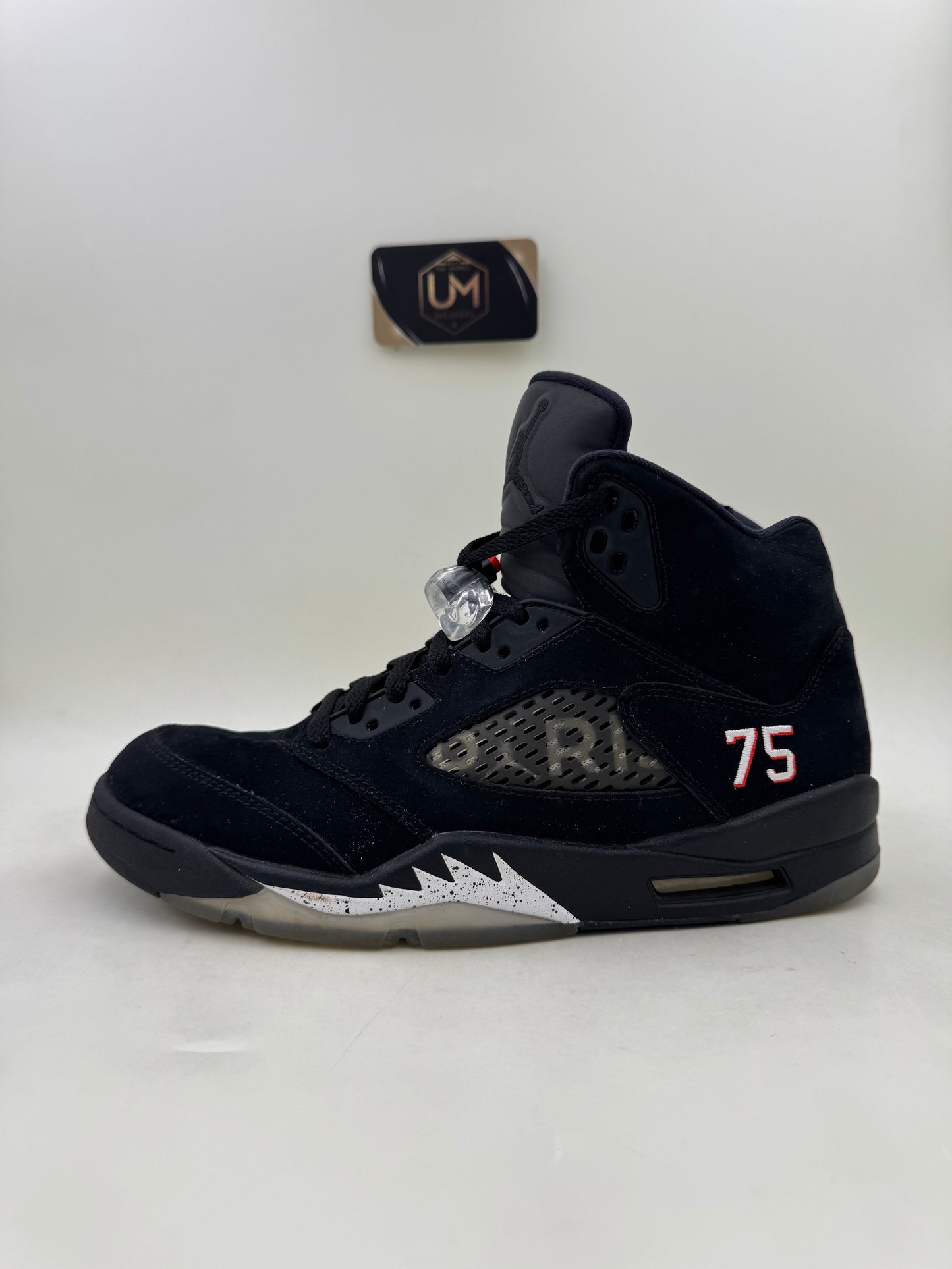 Paris Saint-Germain x Jordan 5 | Size 8.5