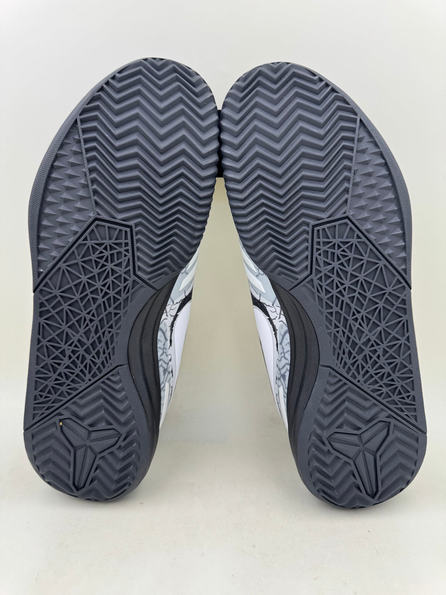 Nike Kobe Mentality ‘Cracked Pavement’ | Size 13