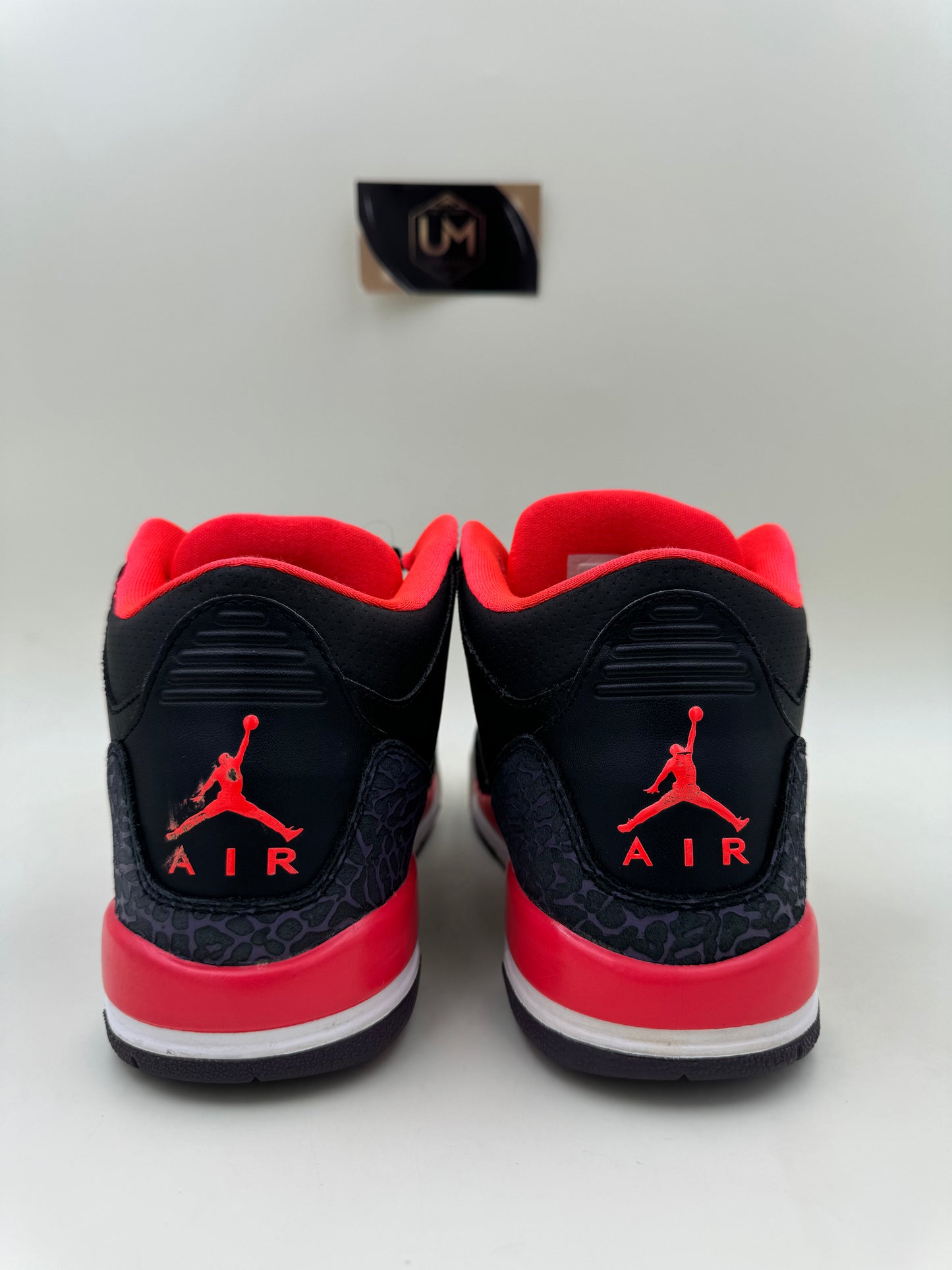 Jordan 3 ‘Crimson’ | Size 6Y