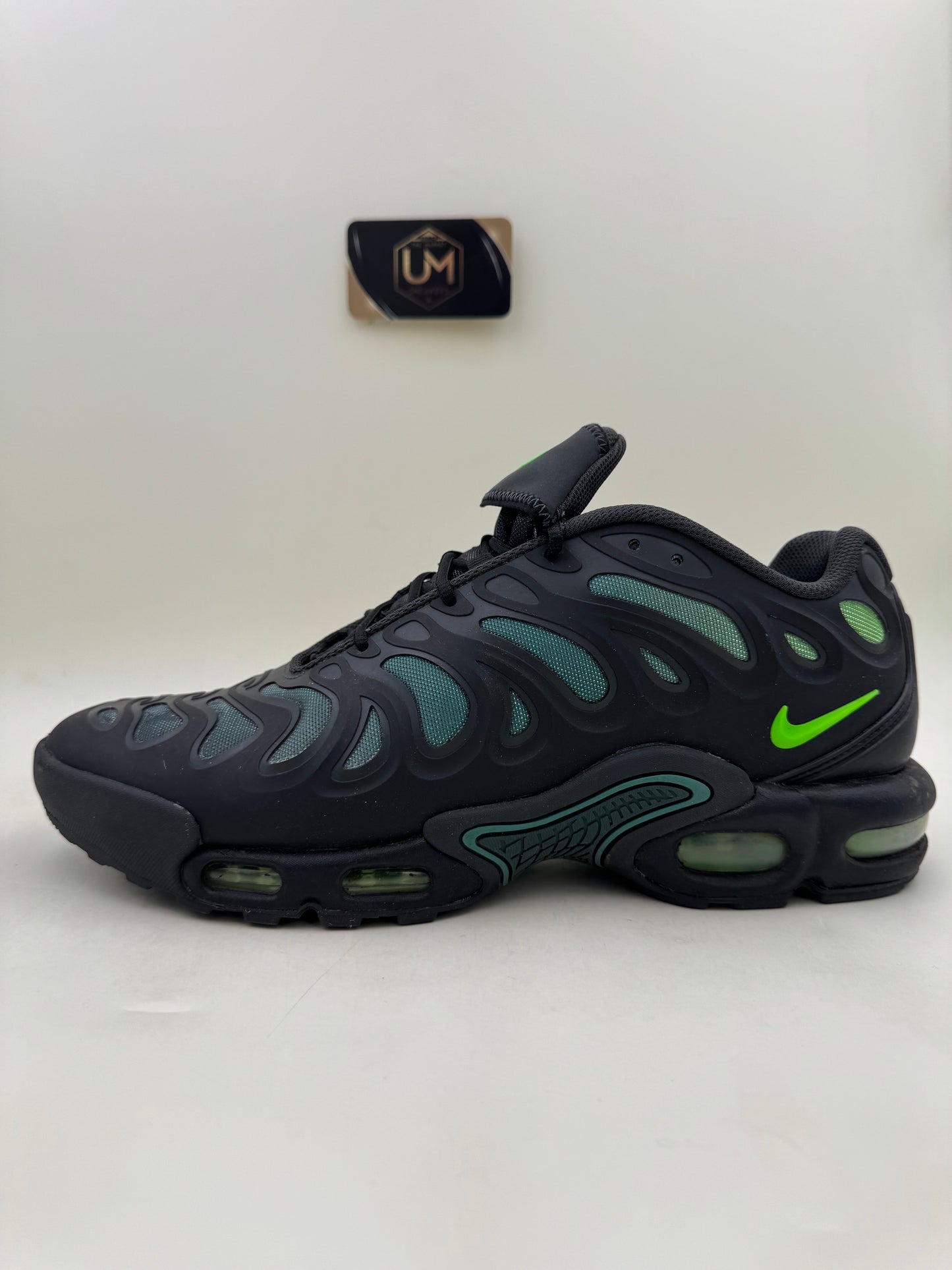 Nike Air Max Plus Drift ‘Black Green Strike’ | Size 11.5