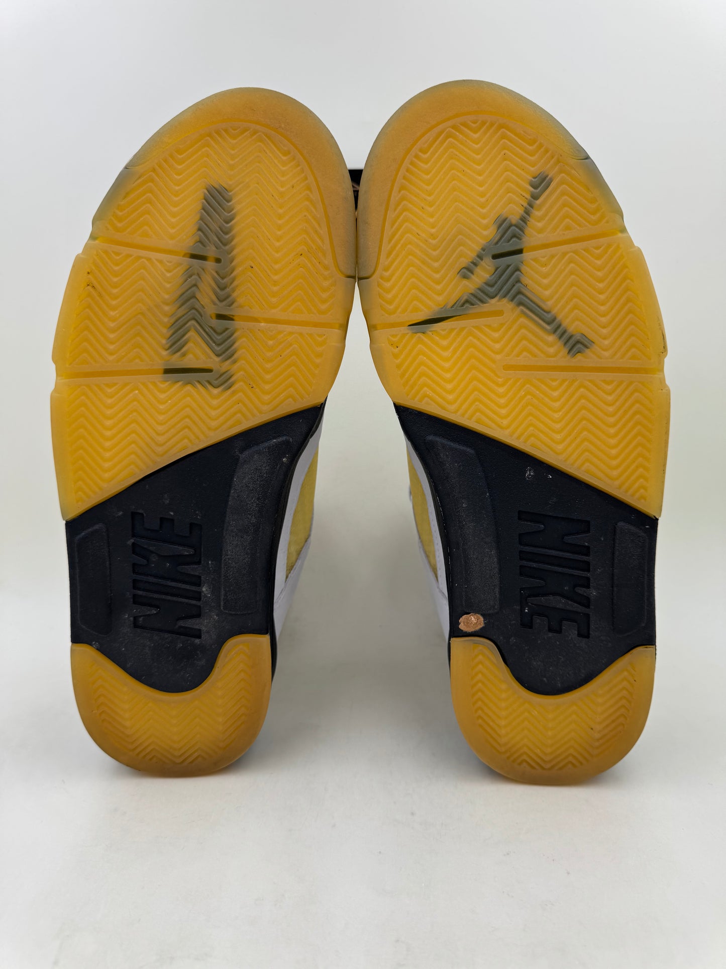 A Ma Maniére x Jordan 5 ‘Dawn’ | Size 10