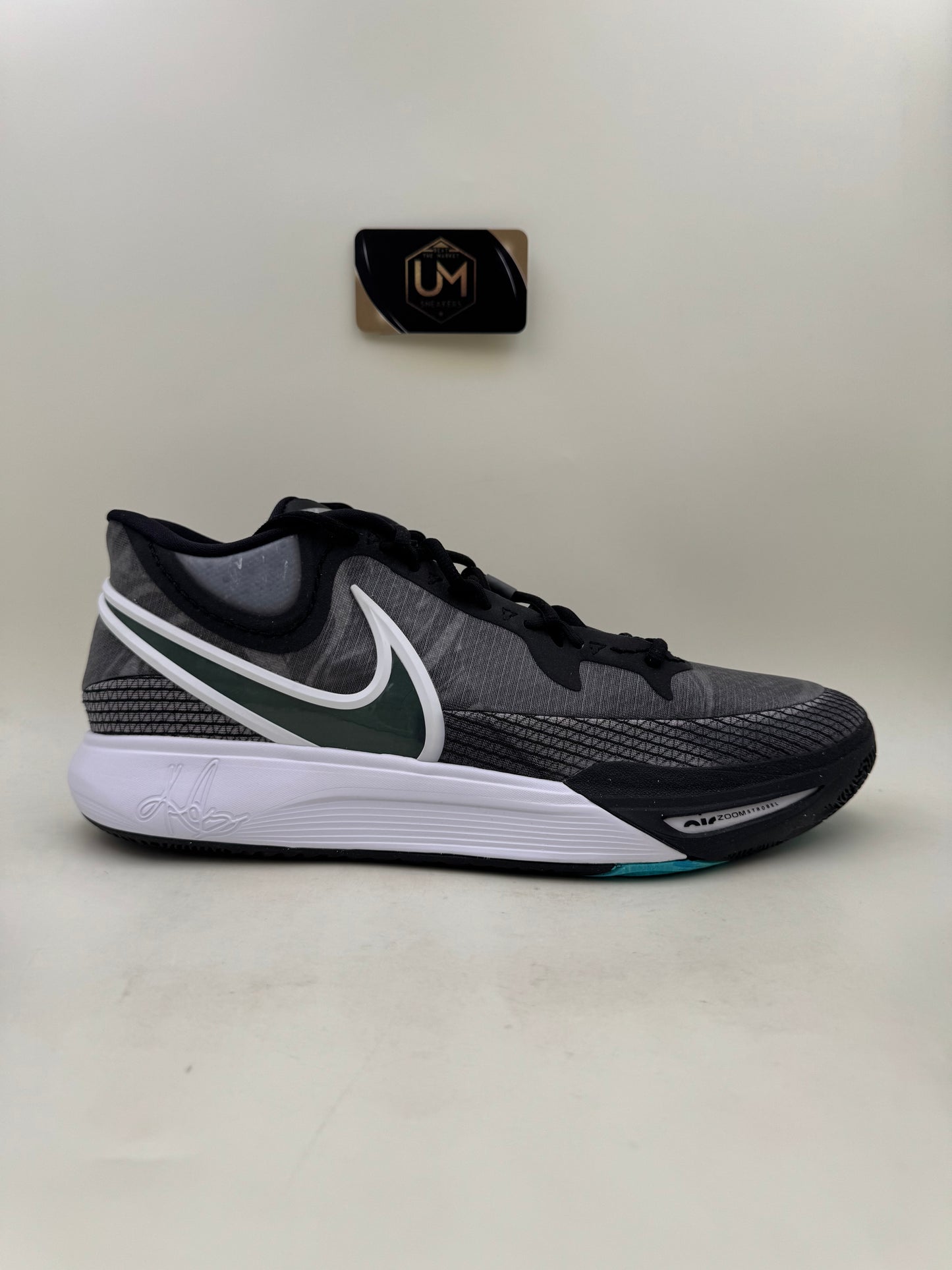 Nike Kyrie 8 'Orca' | Size 15