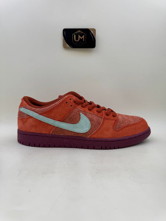 Nike Dunk Low SB ‘Mystic Red’ | Size 11