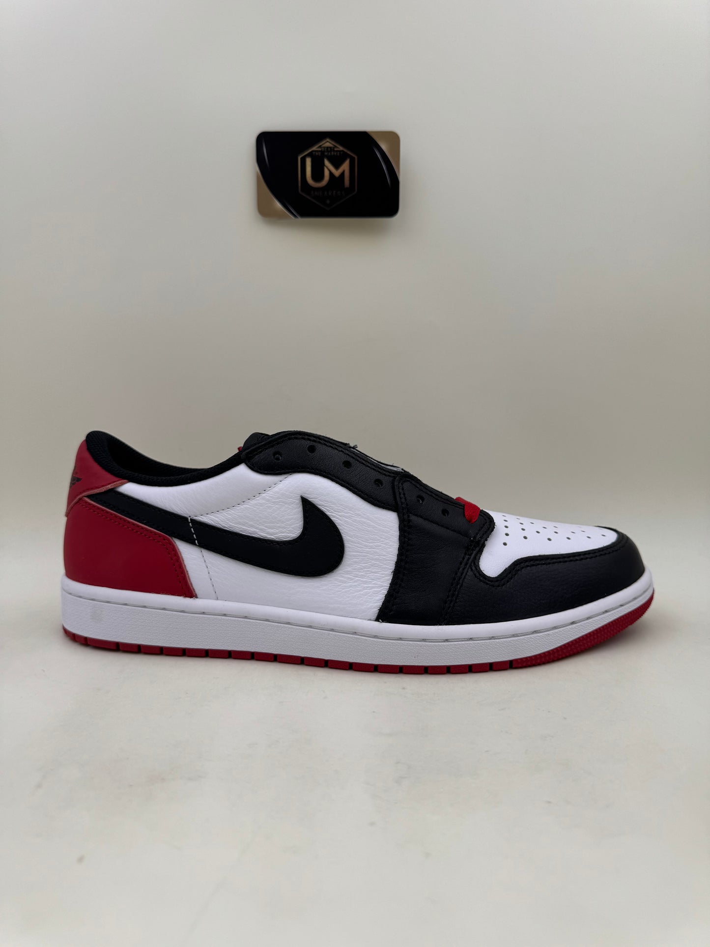 Jordan 1 Low ‘Black Toe’ | Size 11