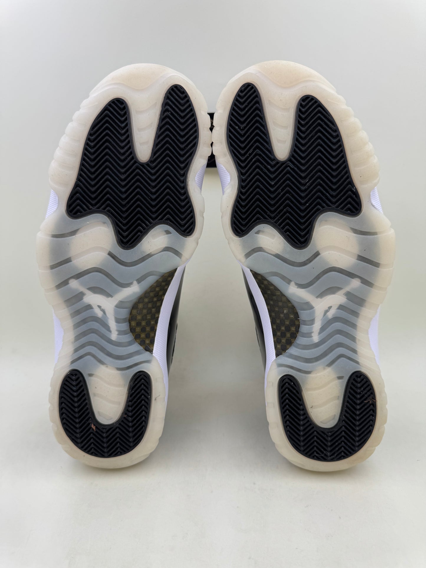 Jordan 11 ‘Gratitude / Defining Moments’ | Size 11