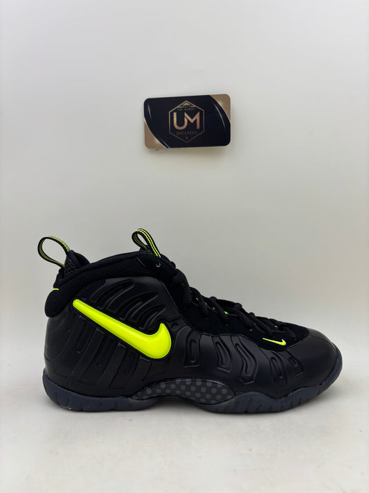 Nike Little Posite Pro ‘Voltage’ 2026 | Size 5.5Y