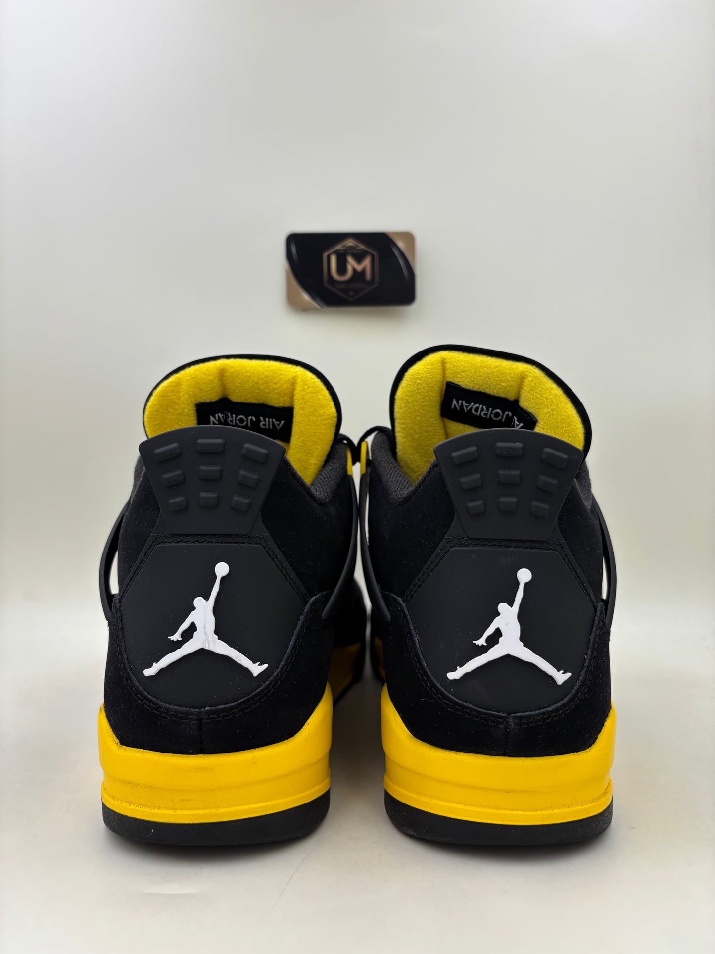 Jordan 4 ‘Thunder’ 2023 | Size 10