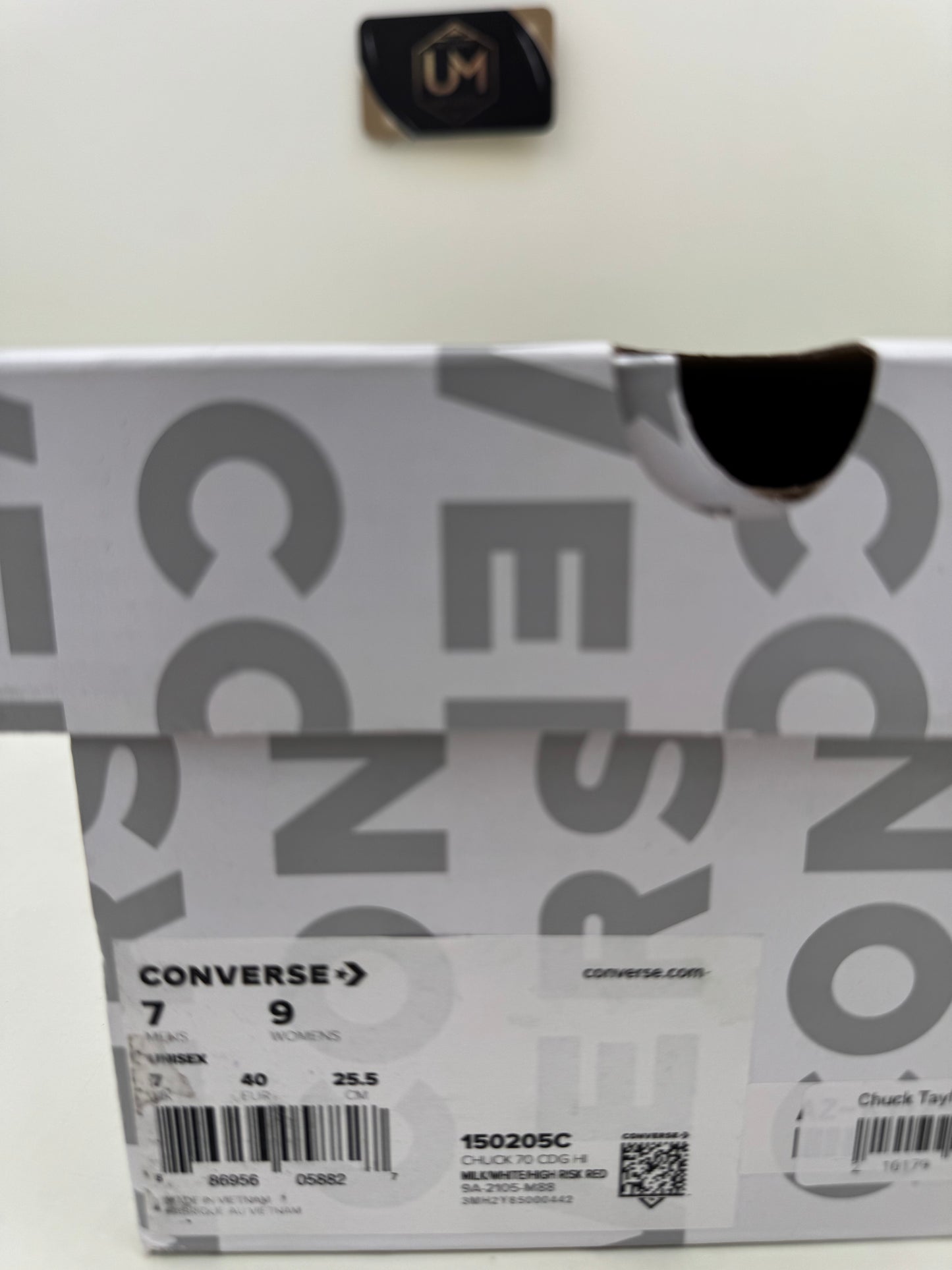 Comme de Garçons Play x Converse Chuck ‘Milk’ | Size 7