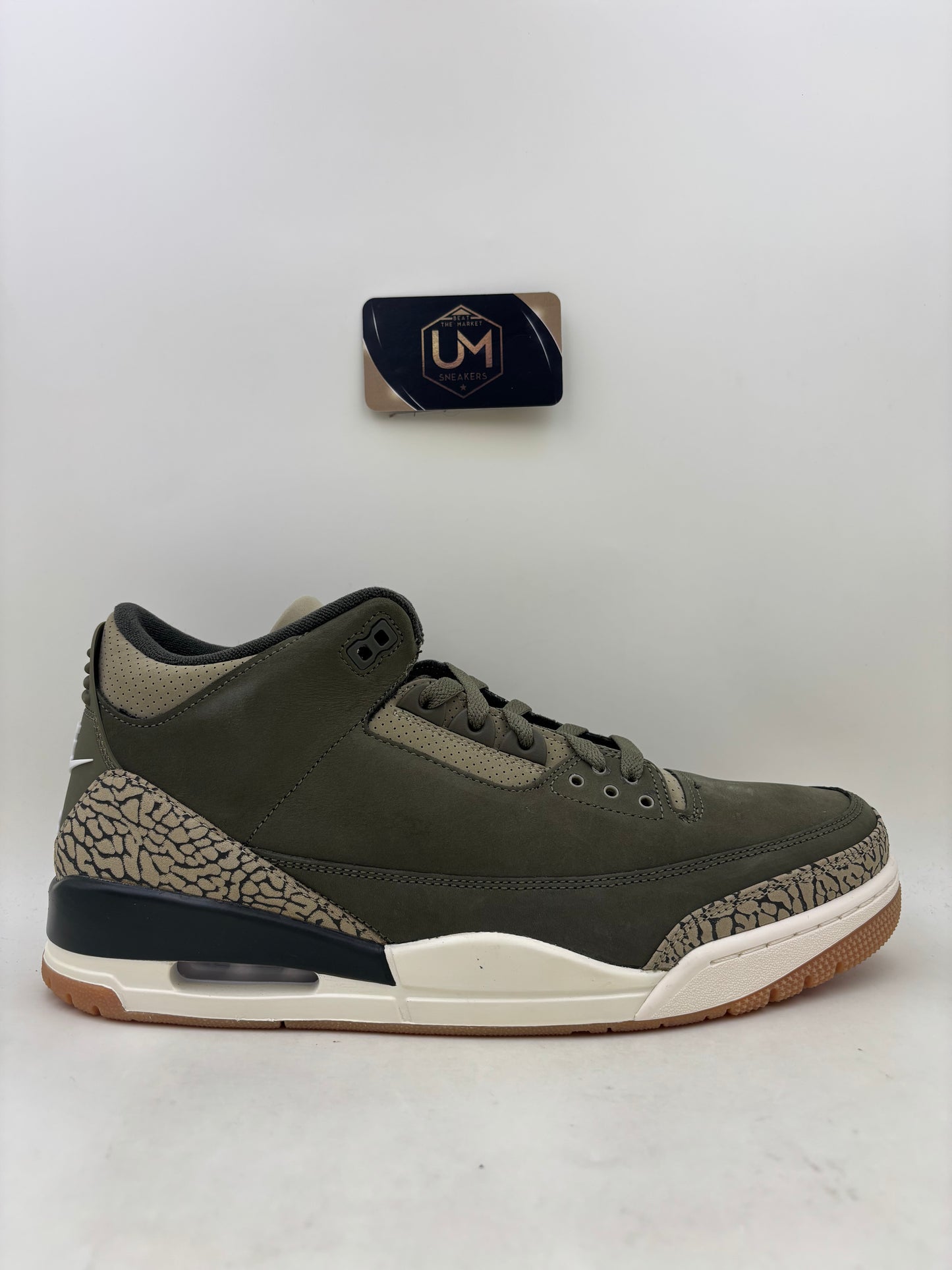 Jordan 3 ‘Family Affair’ | Size 13