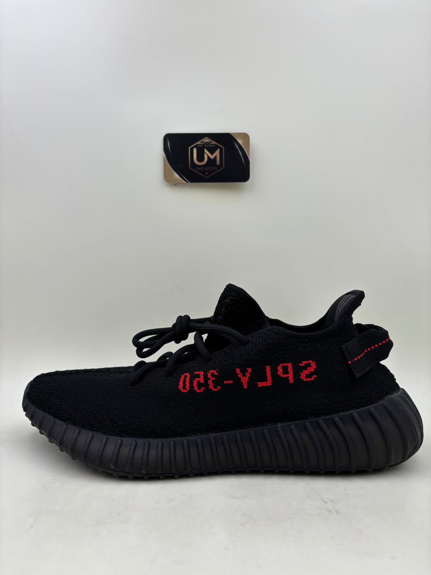 Yeezy 350 V2 ‘Bred’ | Size 10