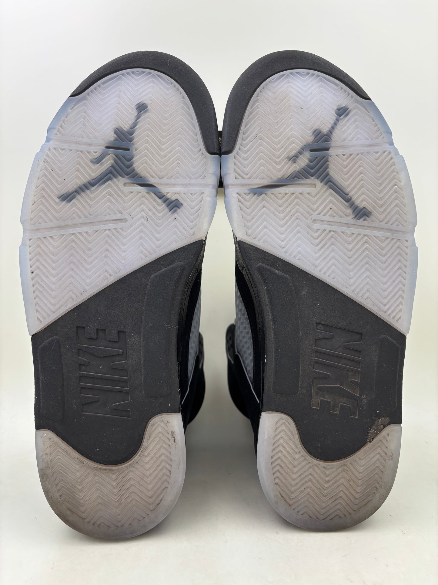 Jordan 5 ‘Black Metallic Reimagined’ | Size 11.5